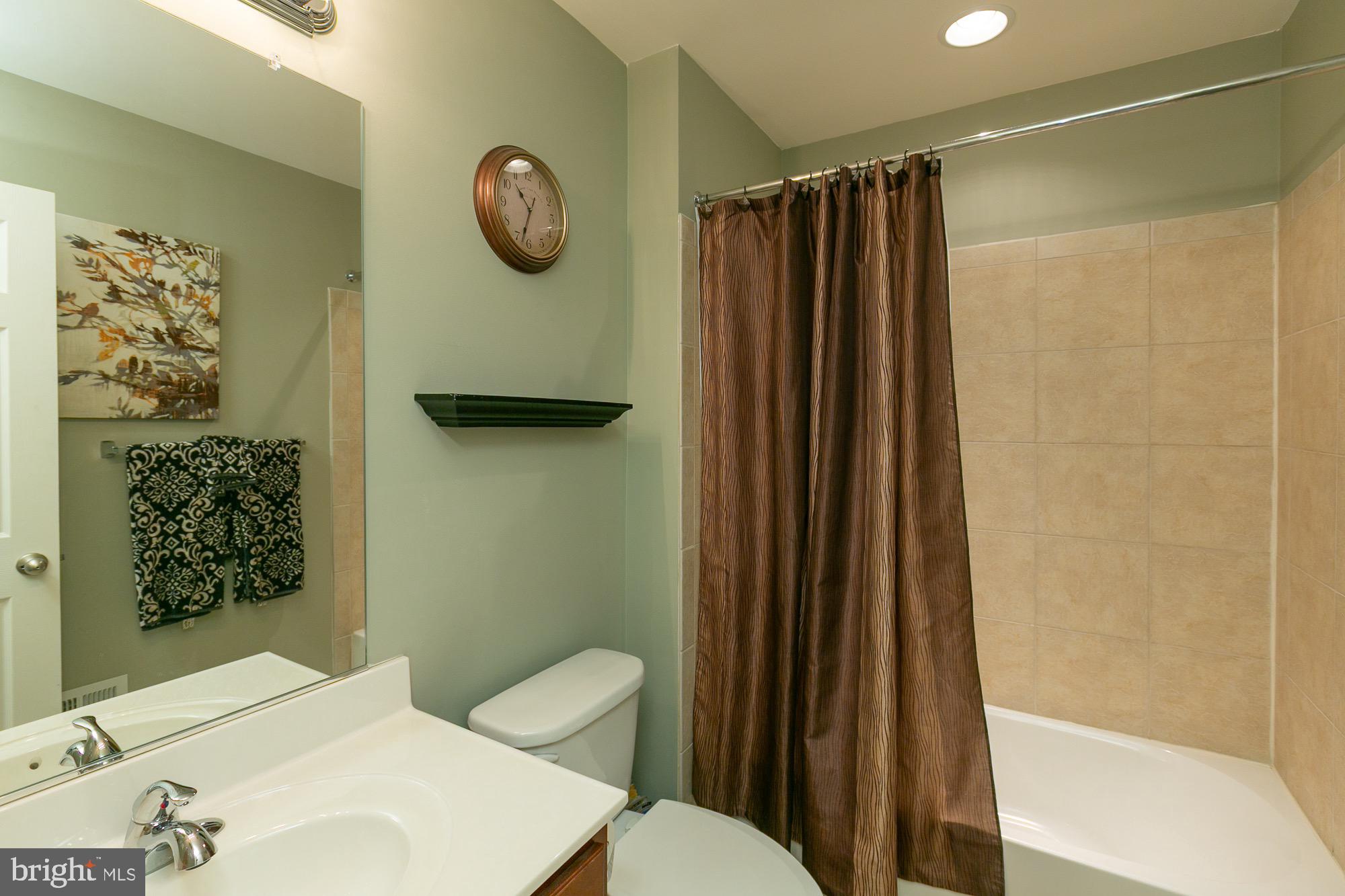 RED BUD RUN - Residential