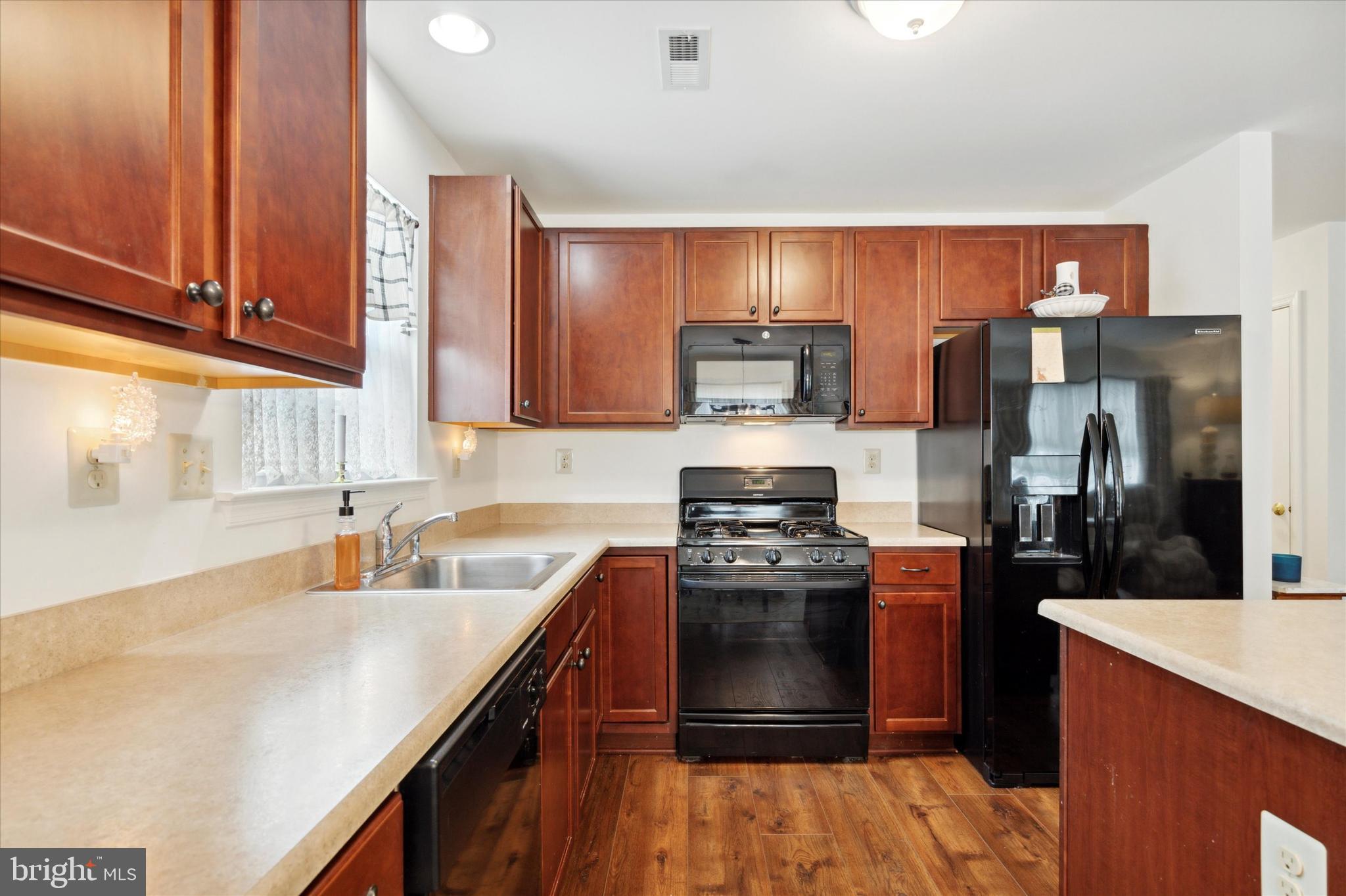 COUNTRY VIEW ESTATES - Residential