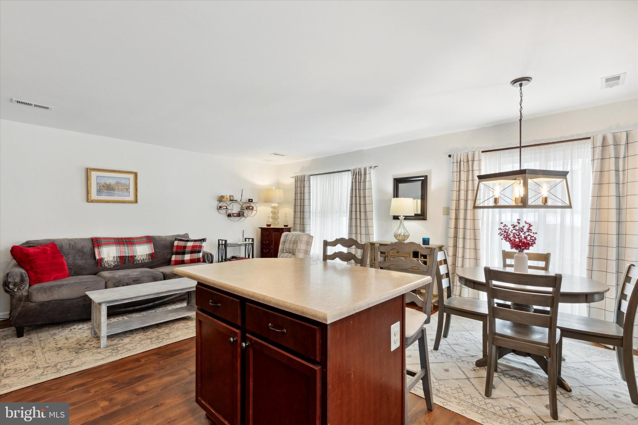 COUNTRY VIEW ESTATES - Residential