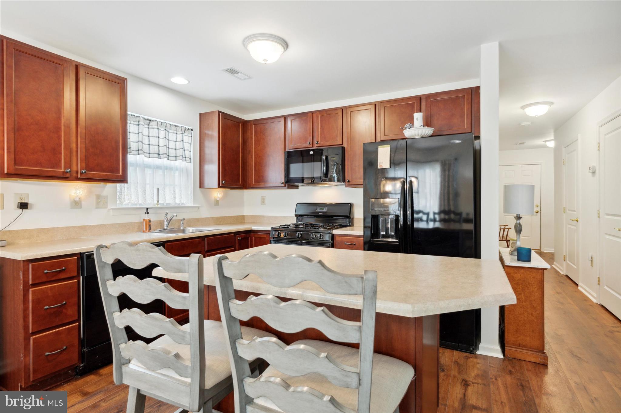COUNTRY VIEW ESTATES - Residential