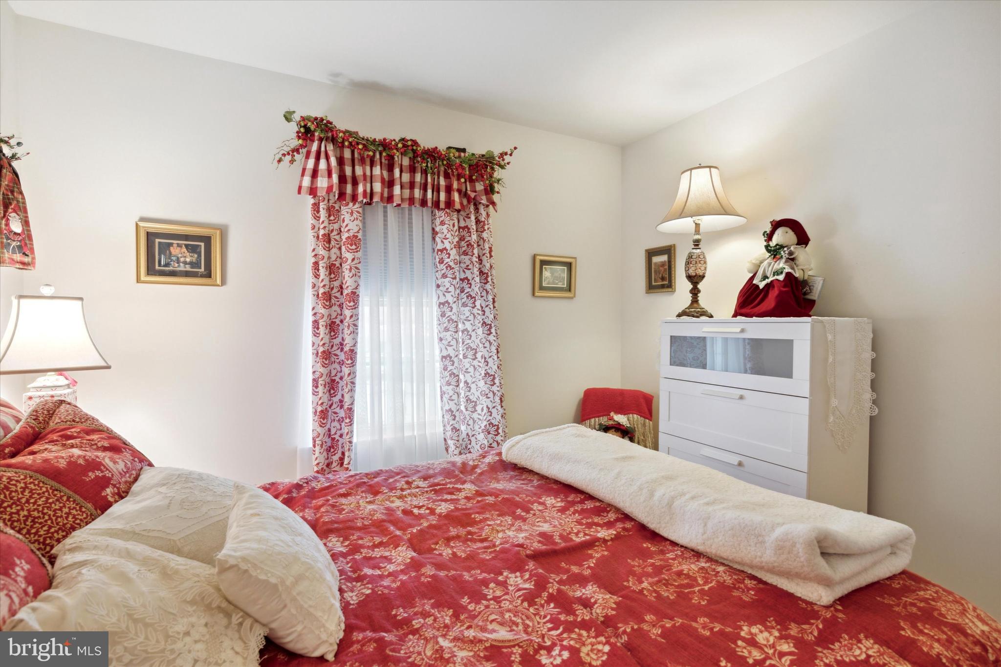 COUNTRY VIEW ESTATES - Residential