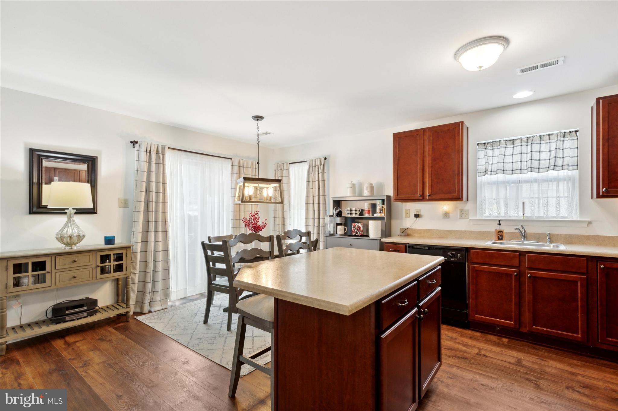 COUNTRY VIEW ESTATES - Residential