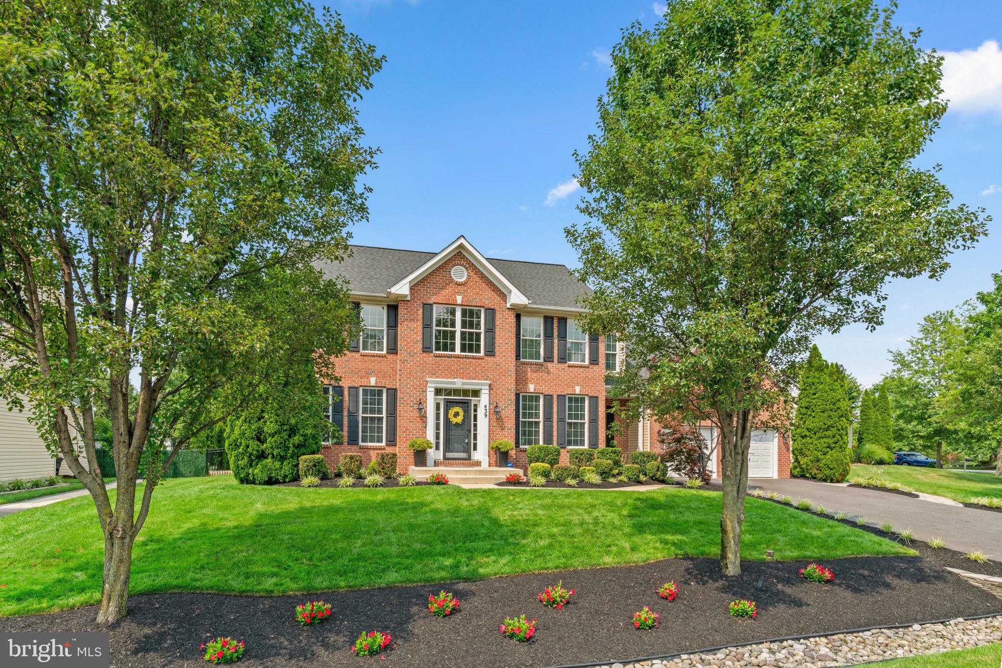 439 UNIVERSITY DRIVE