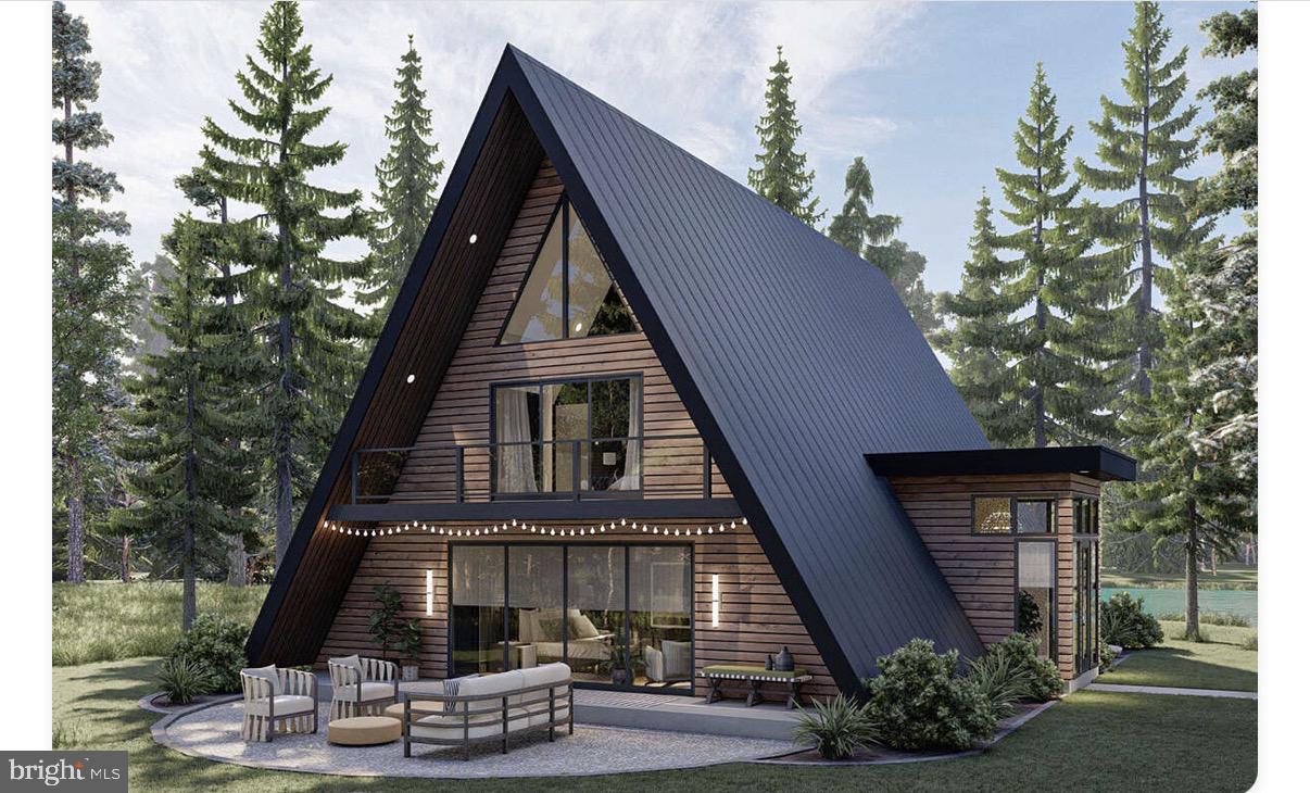 STRATFORD HARBOUR - Land