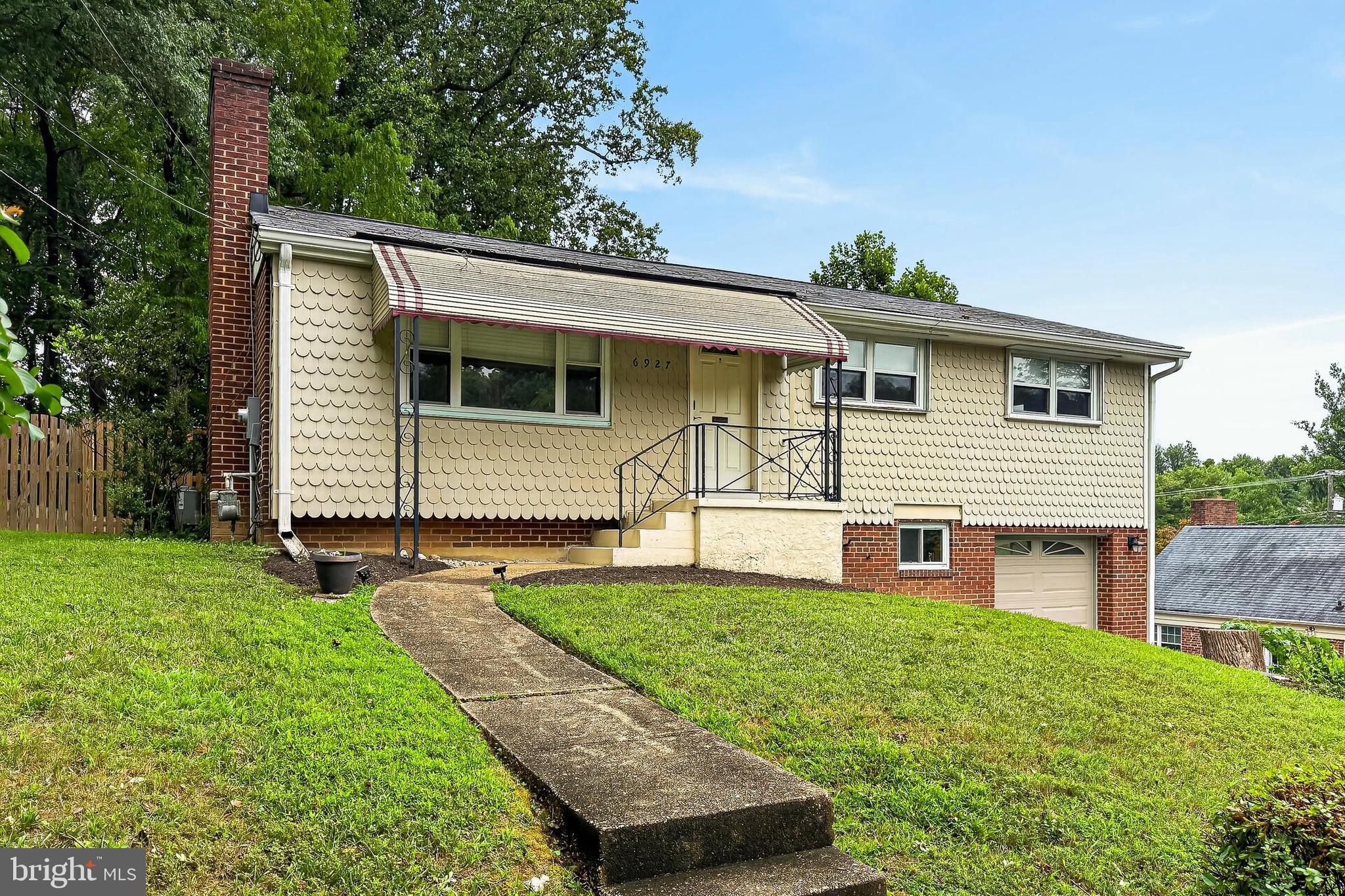 6927 FERN LANE