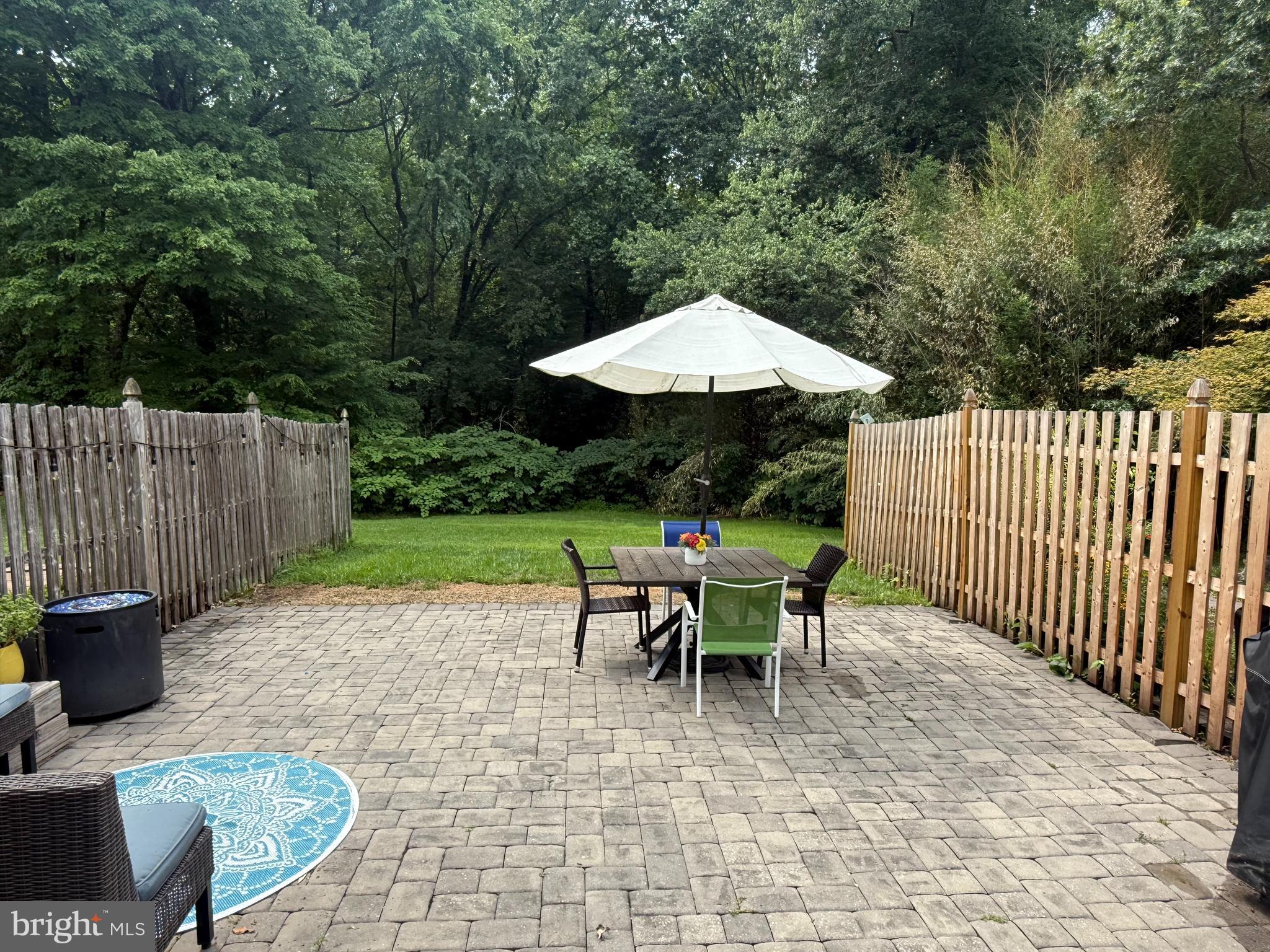 136 LAMPLIGHTER COURT