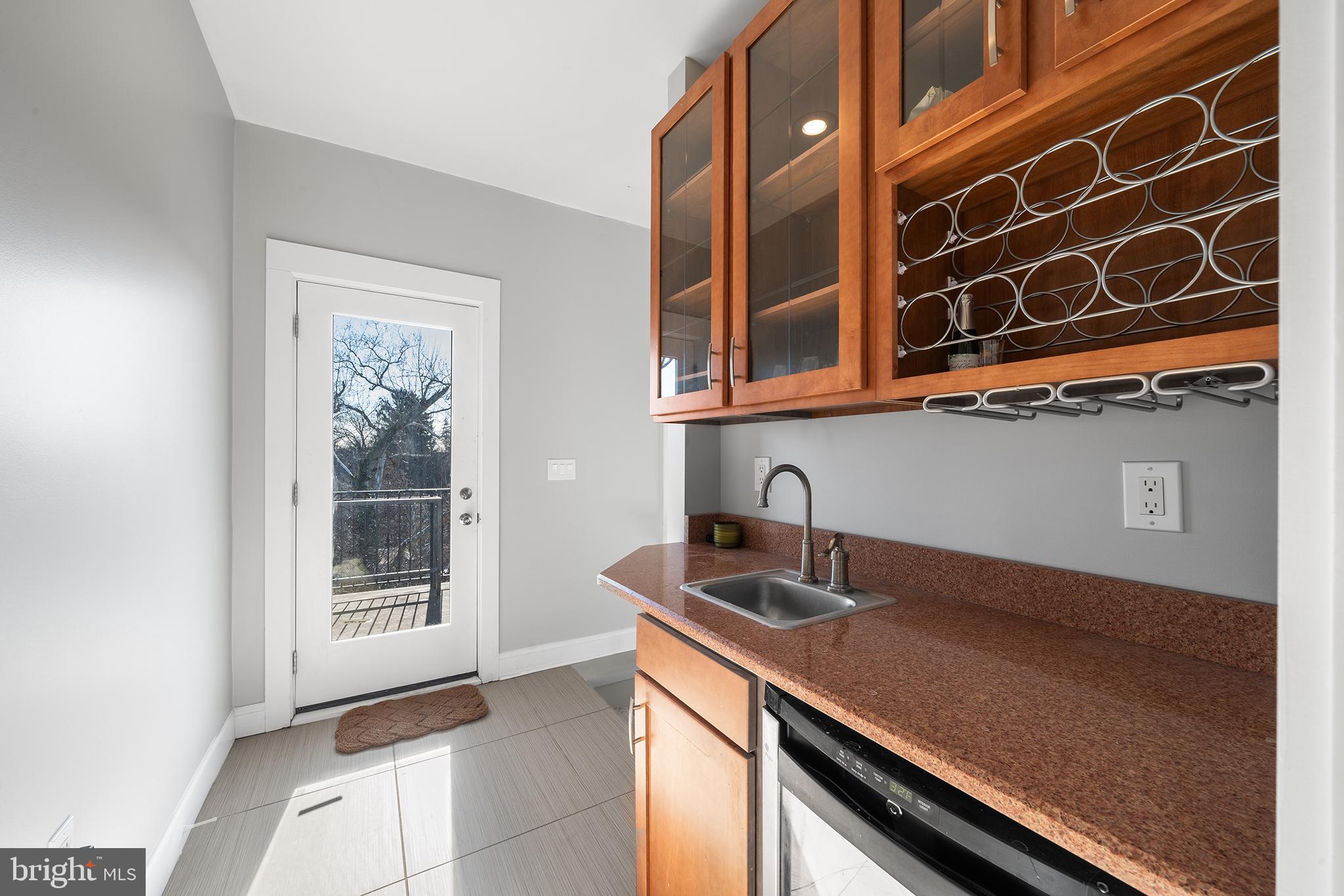 ROXBOROUGH - Residential