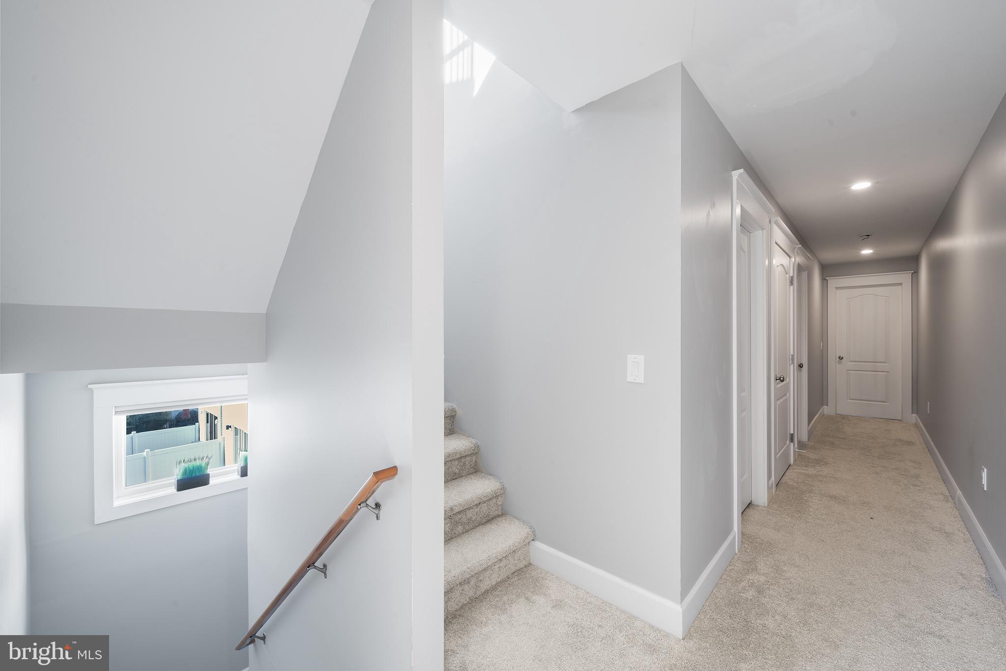 ROXBOROUGH - Residential
