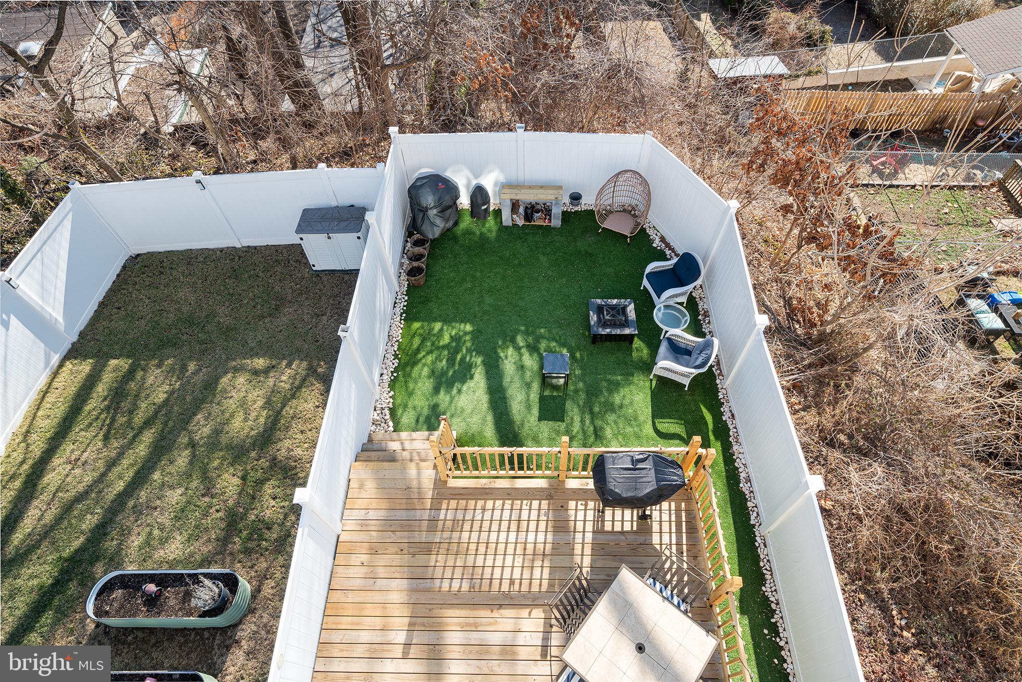 ROXBOROUGH - Residential