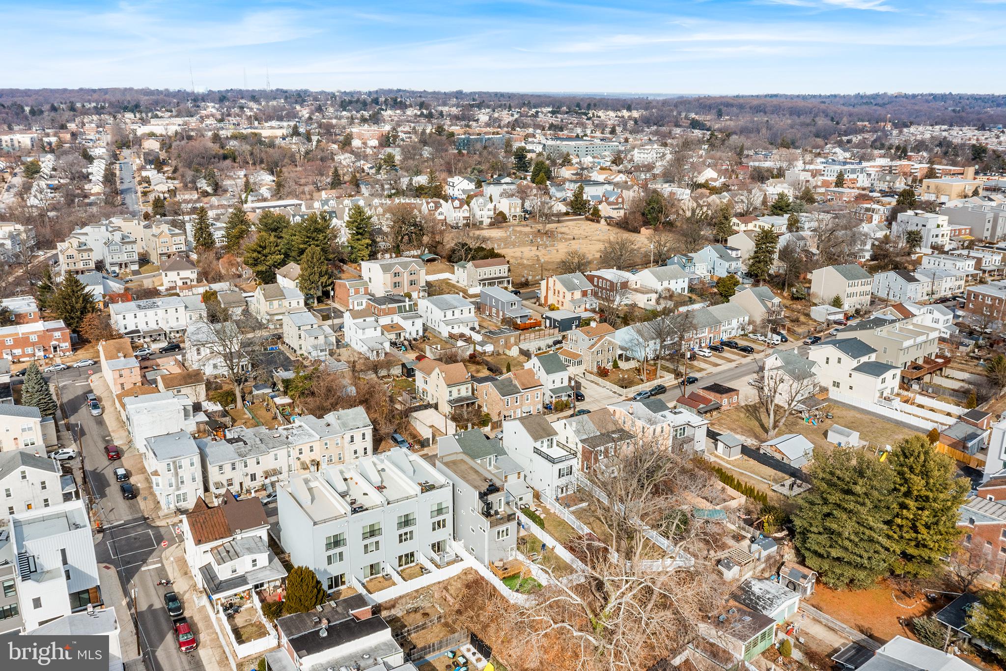 ROXBOROUGH - Residential