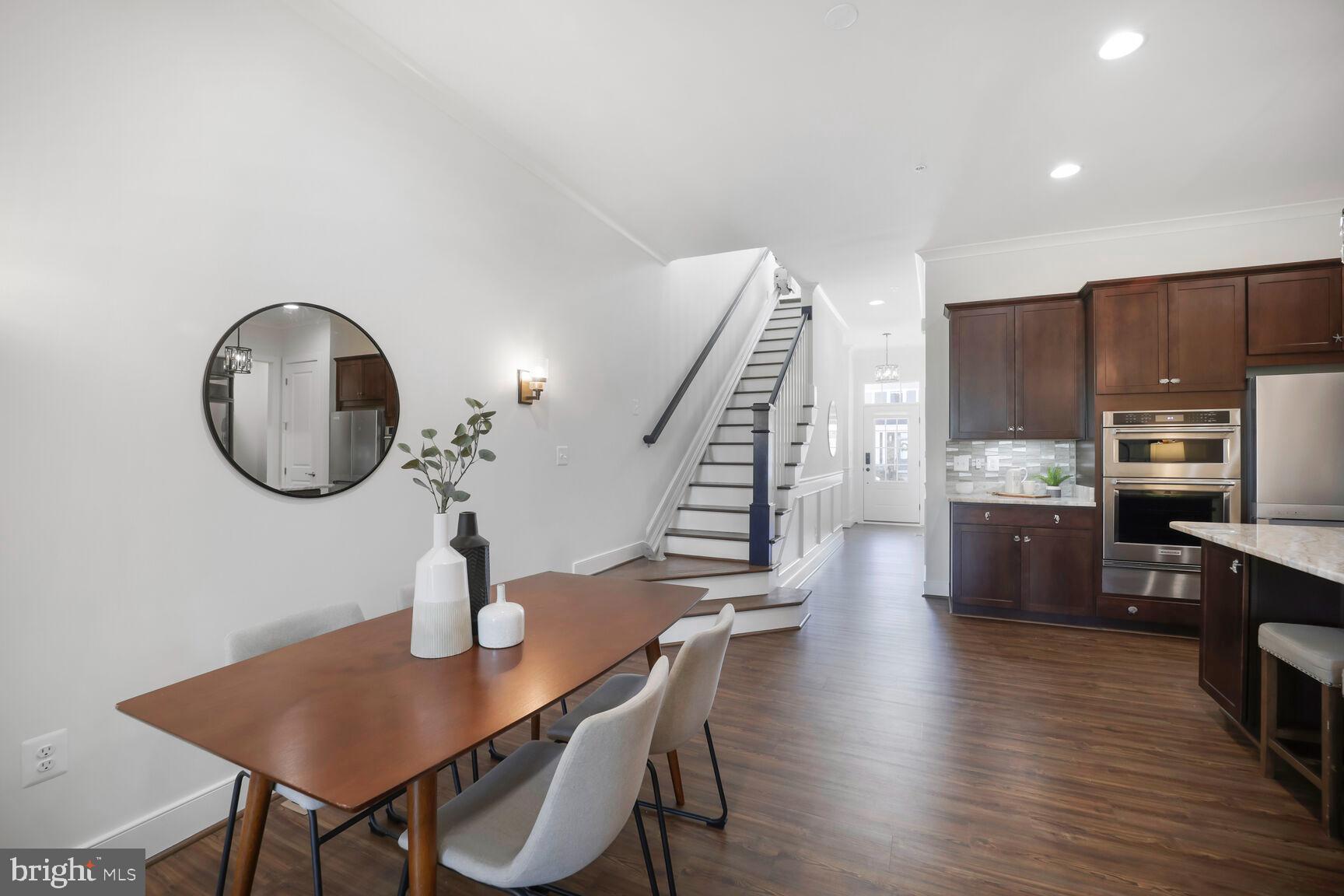 TWO RIVERS - Residential