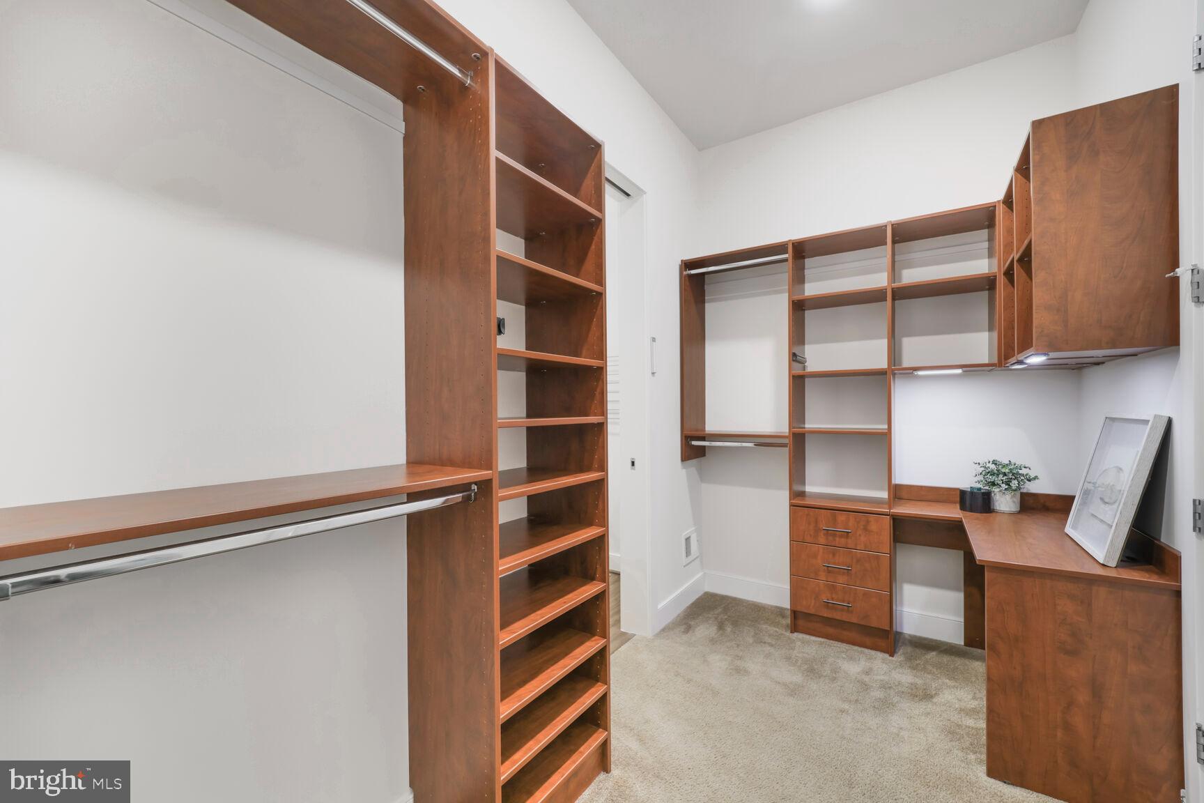 TWO RIVERS - Residential