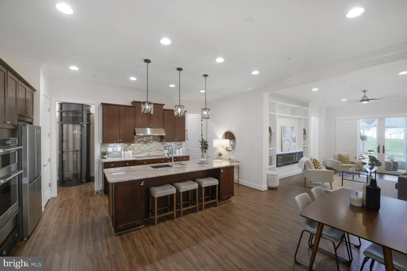 TWO RIVERS - Residential