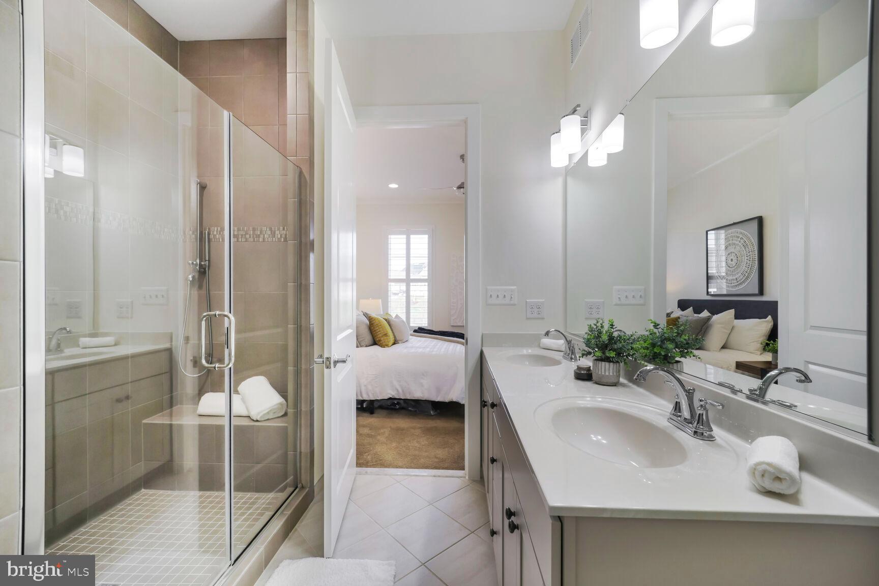 TWO RIVERS - Residential