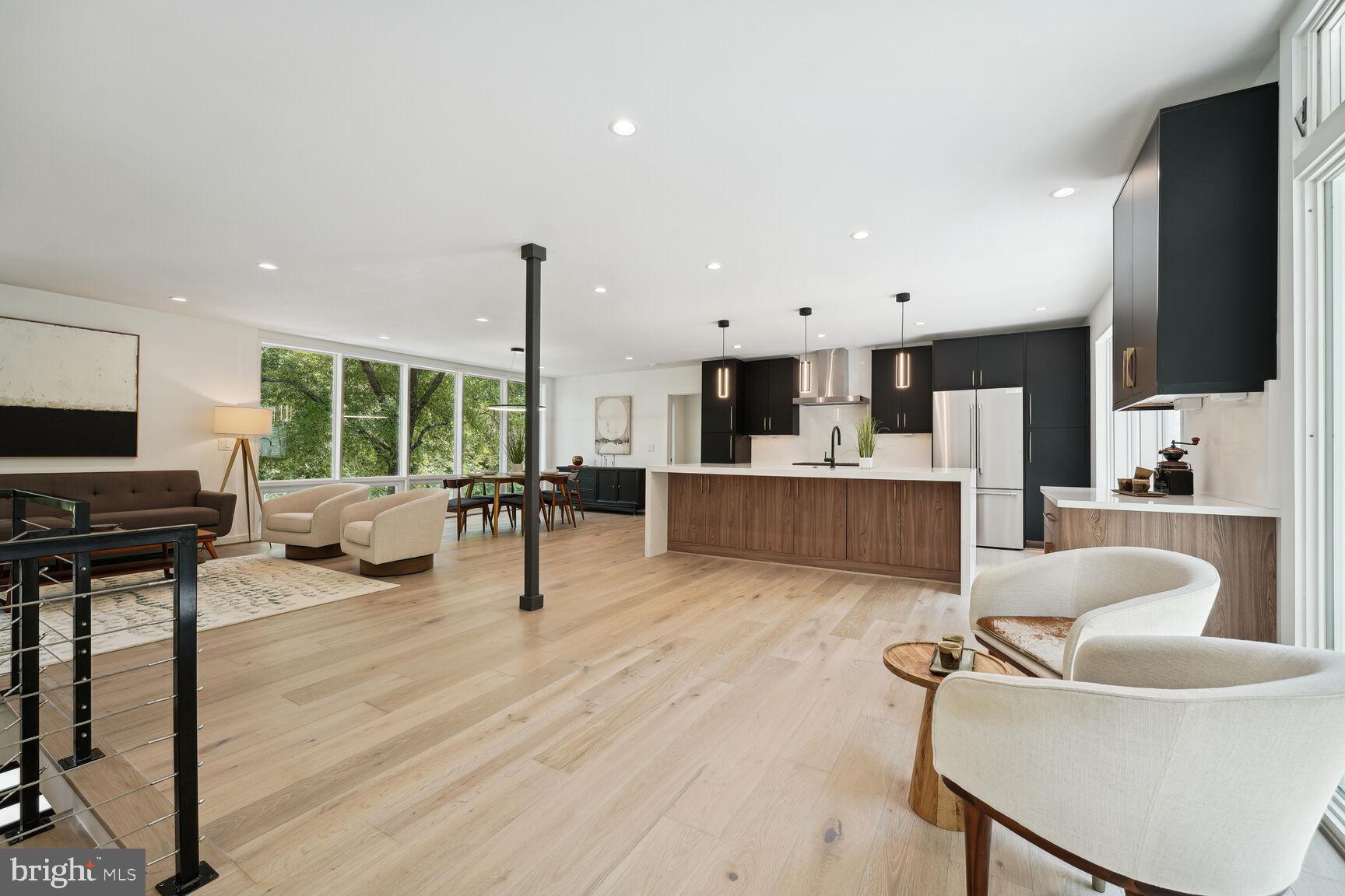 HOLLIN HILLS - Residential