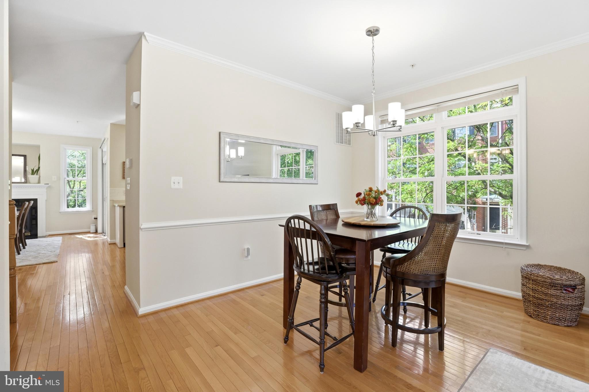 ORCHARD RUN TOWNHOUSE CONDOMINIUMS - Residential