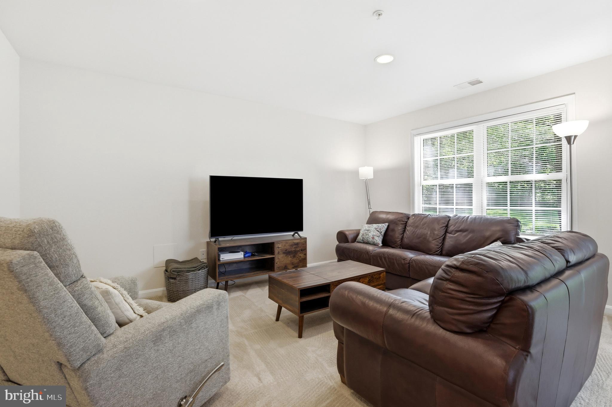 ORCHARD RUN TOWNHOUSE CONDOMINIUMS - Residential