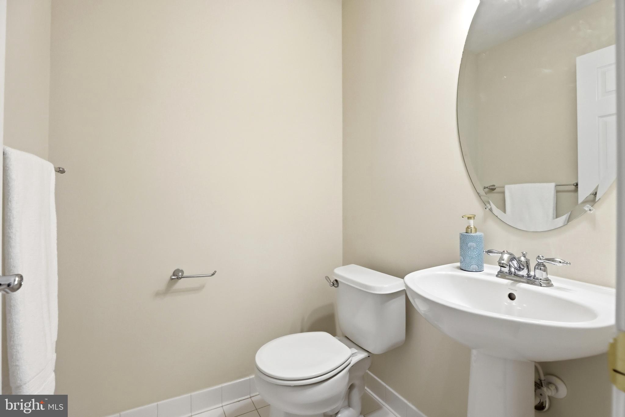 ORCHARD RUN TOWNHOUSE CONDOMINIUMS - Residential