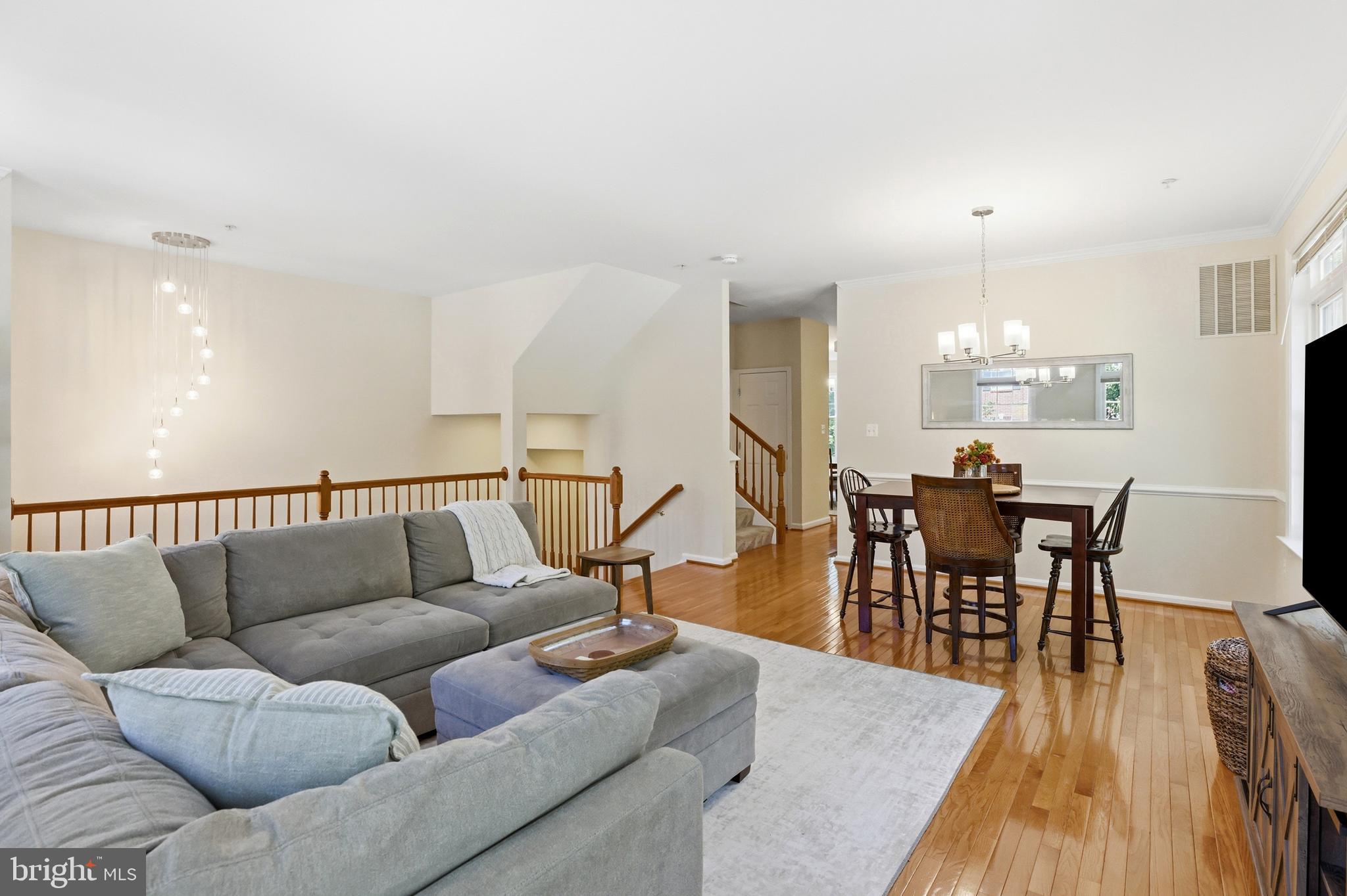 ORCHARD RUN TOWNHOUSE CONDOMINIUMS - Residential