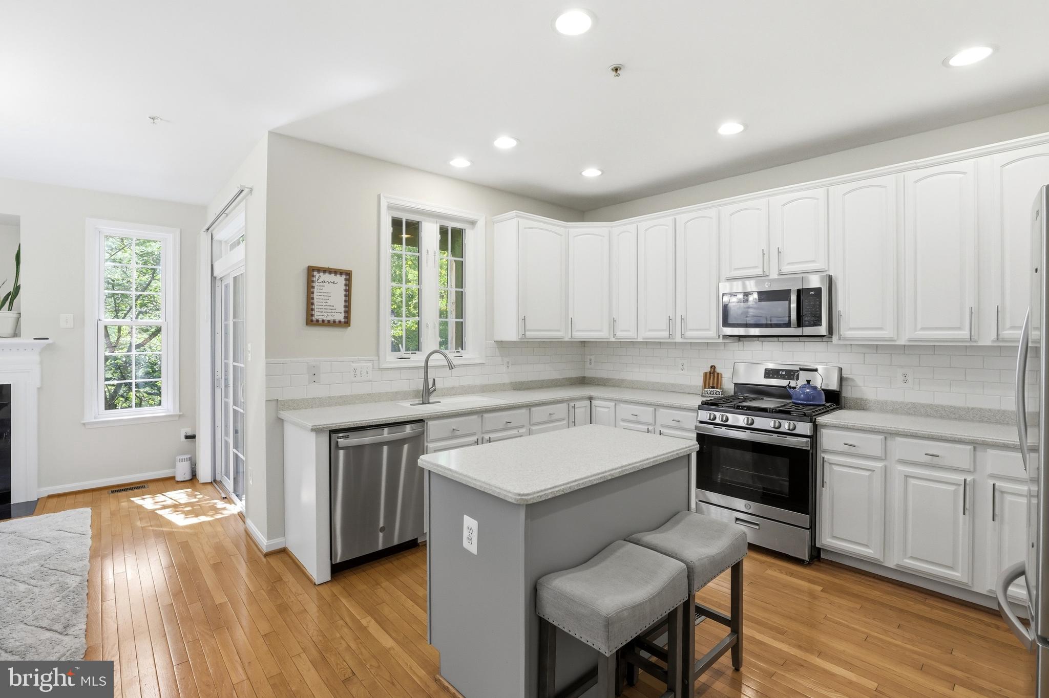ORCHARD RUN TOWNHOUSE CONDOMINIUMS - Residential
