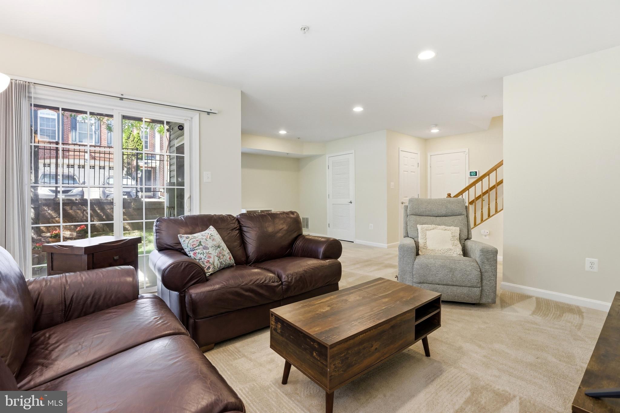 ORCHARD RUN TOWNHOUSE CONDOMINIUMS - Residential