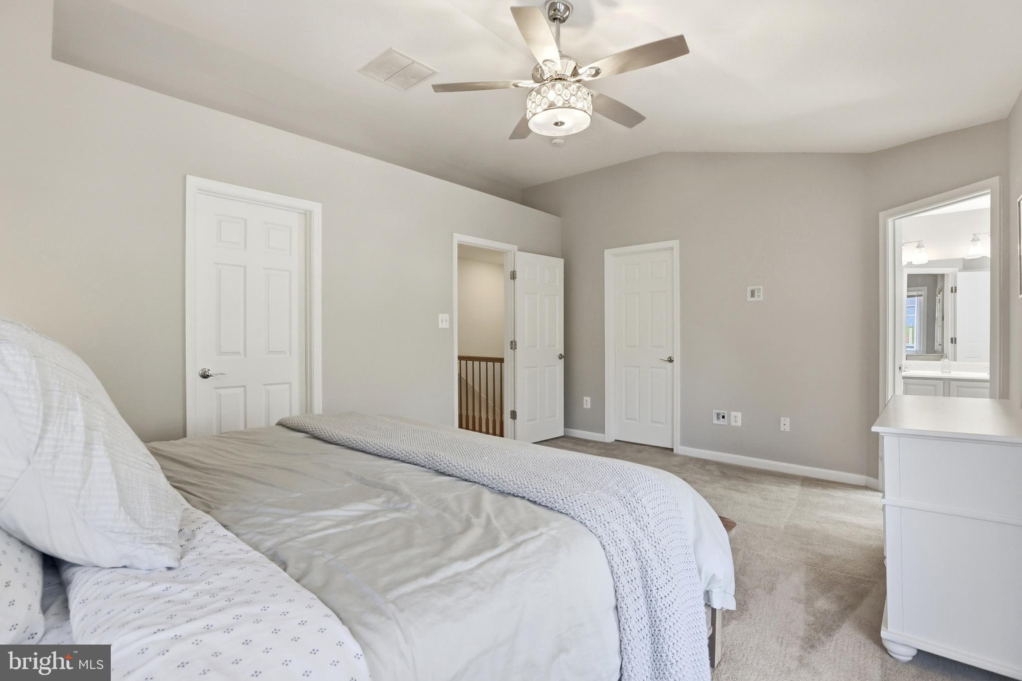 ORCHARD RUN TOWNHOUSE CONDOMINIUMS - Residential