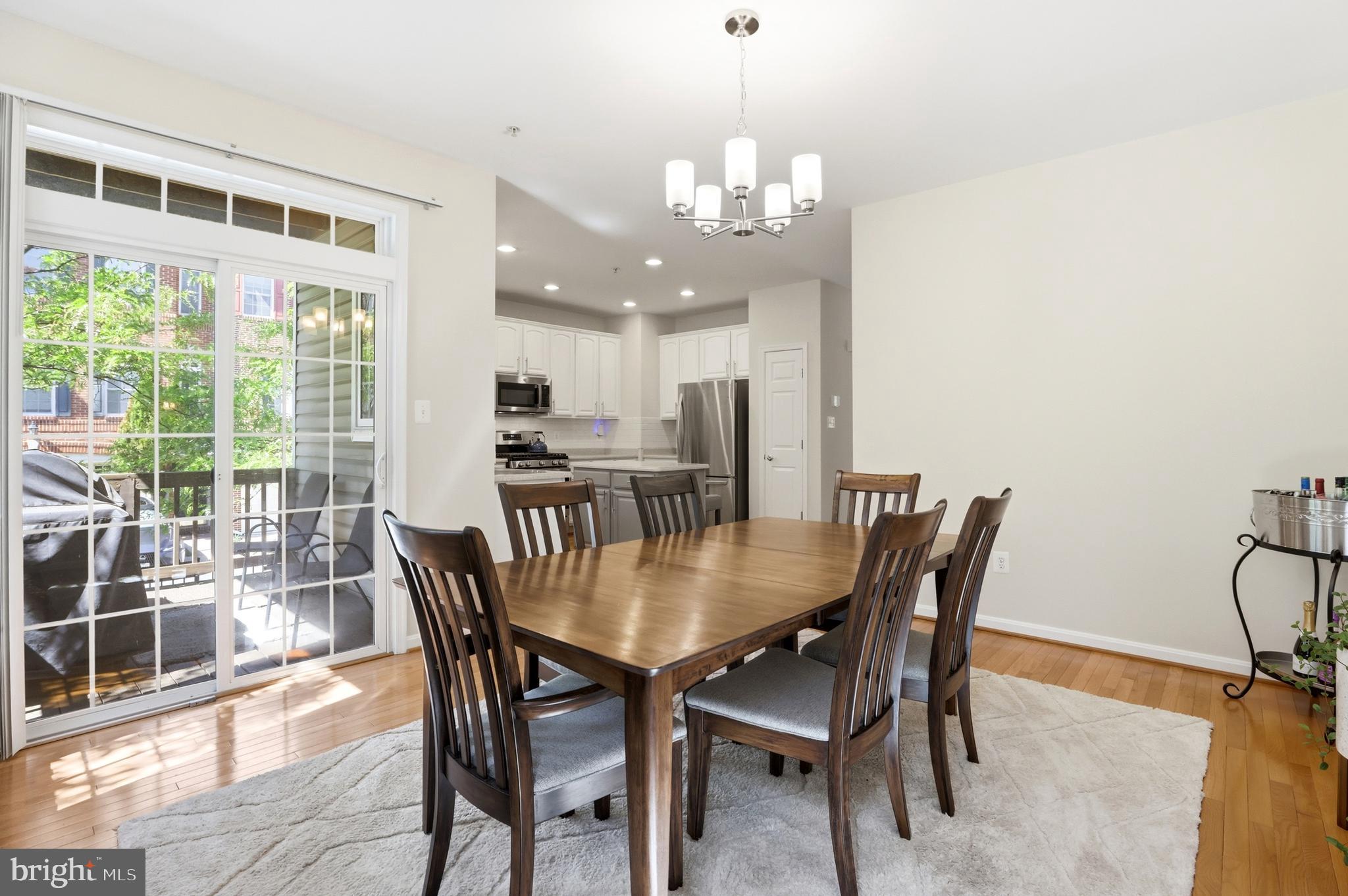 ORCHARD RUN TOWNHOUSE CONDOMINIUMS - Residential