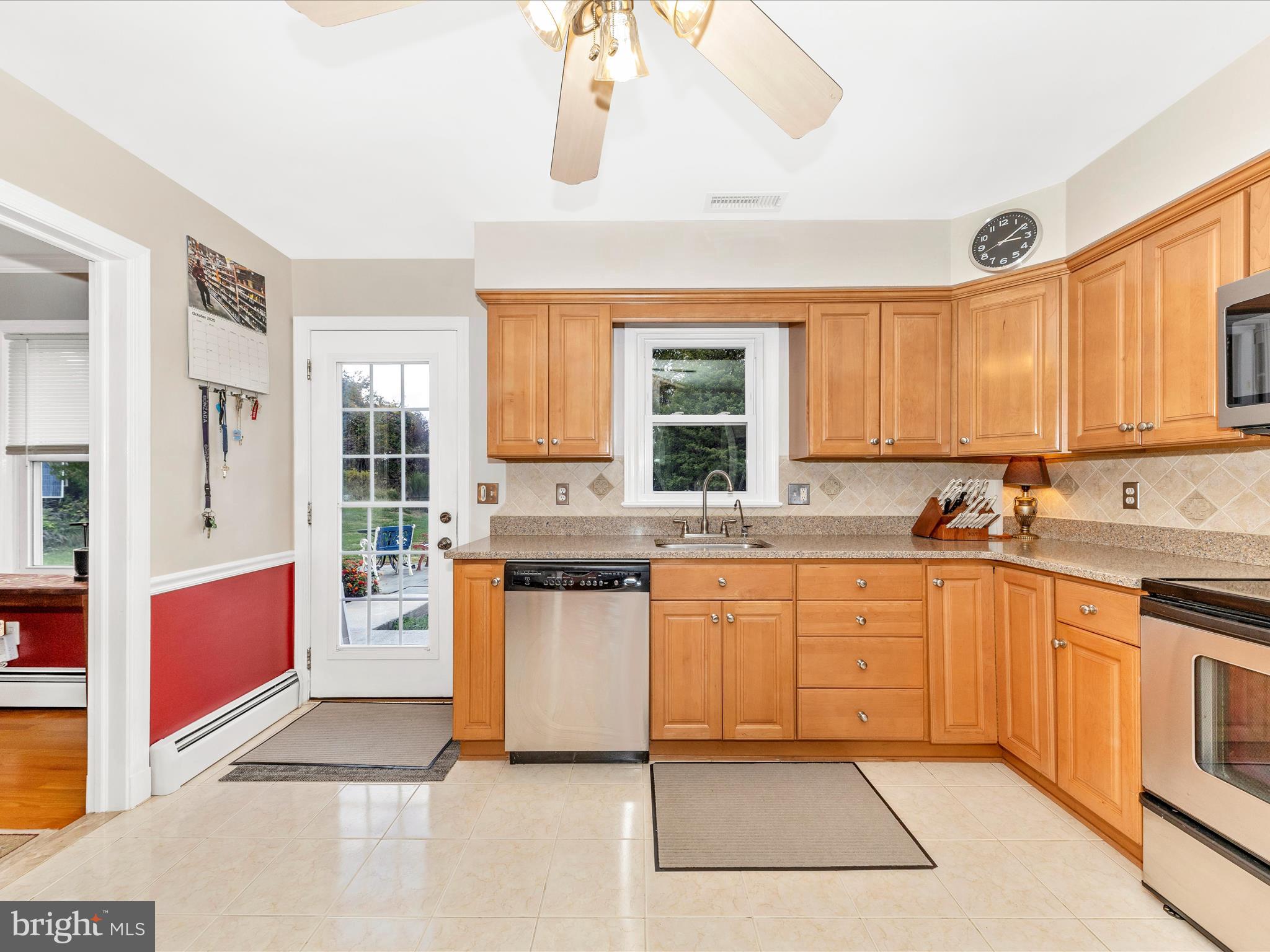 DAMASCUS OUTSIDE - Residential