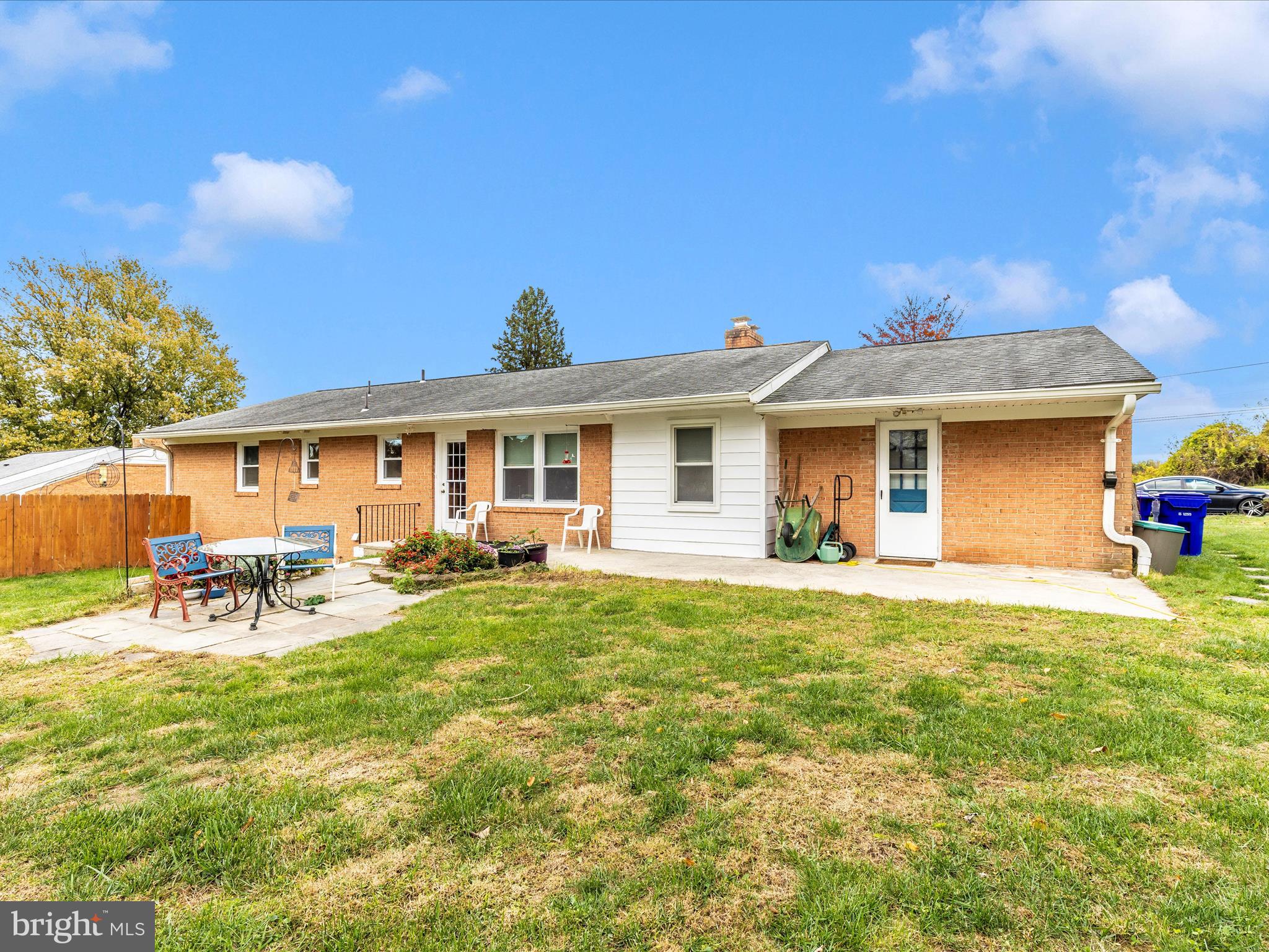 DAMASCUS OUTSIDE - Residential