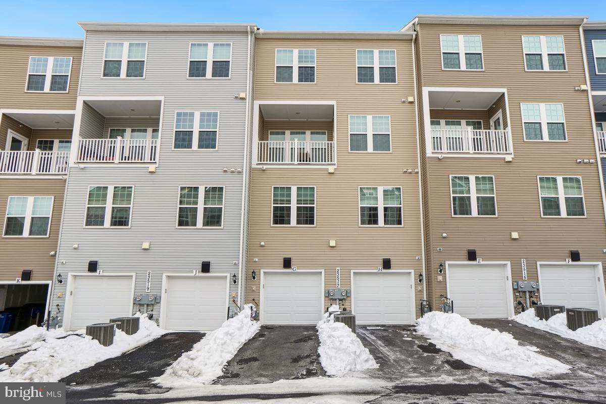 CLARKSBURG TOWN CENTER - Residential