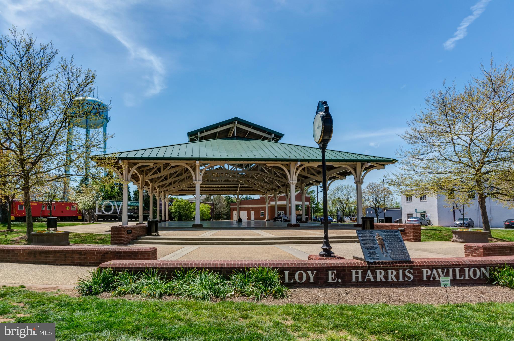 MANASSAS PARK VILLAGE - Residential