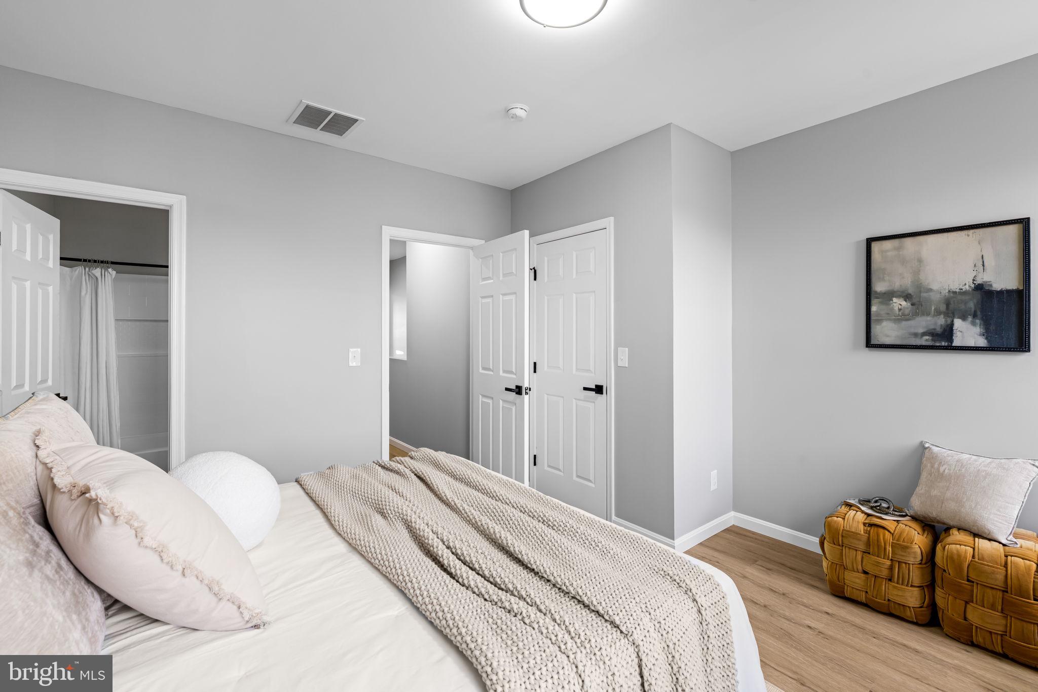 HAMPDEN HISTORIC DISTRICT - Residential