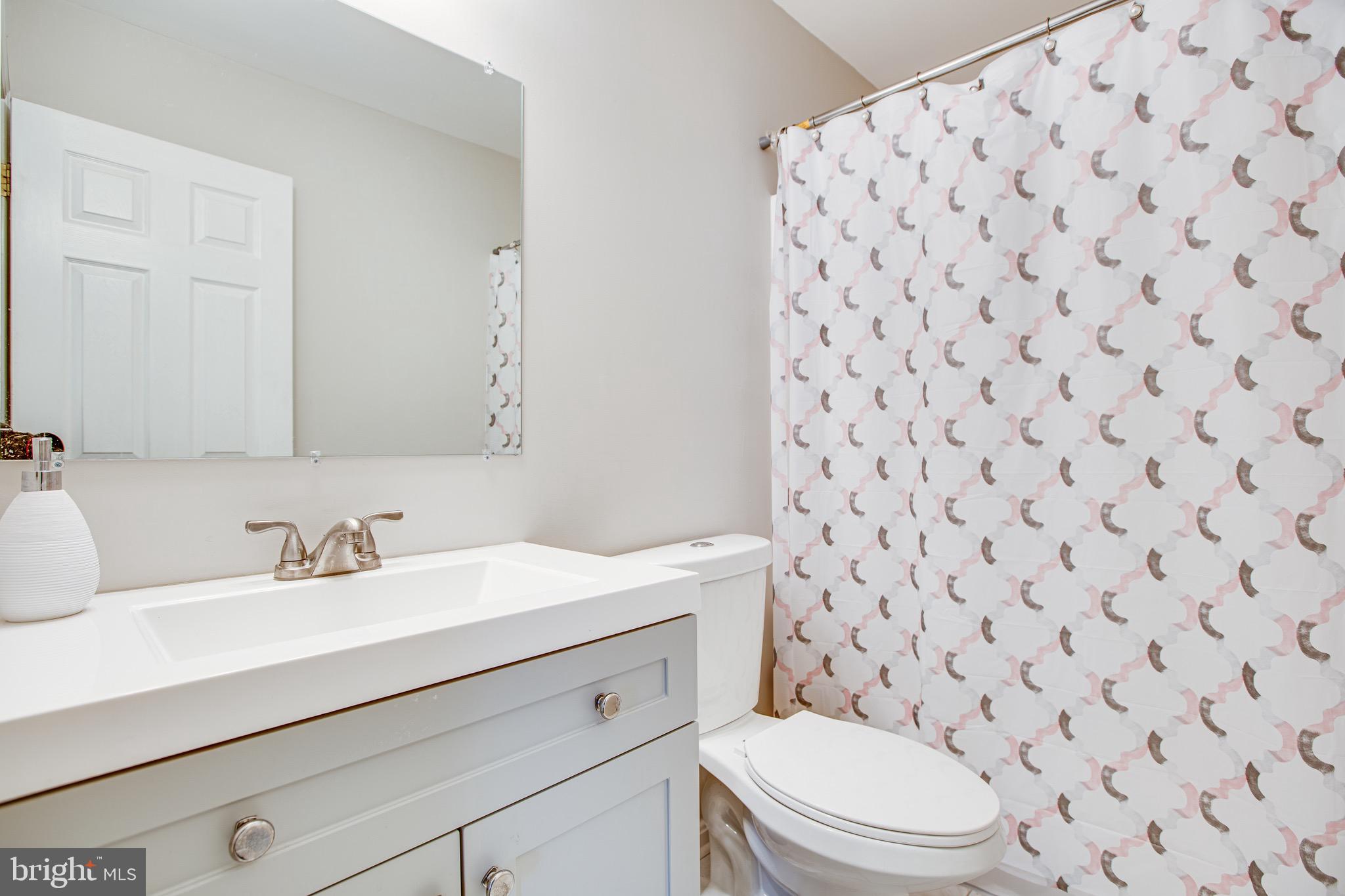 HIGHLANDS OF WARRENTON PHASE 2 - Residential