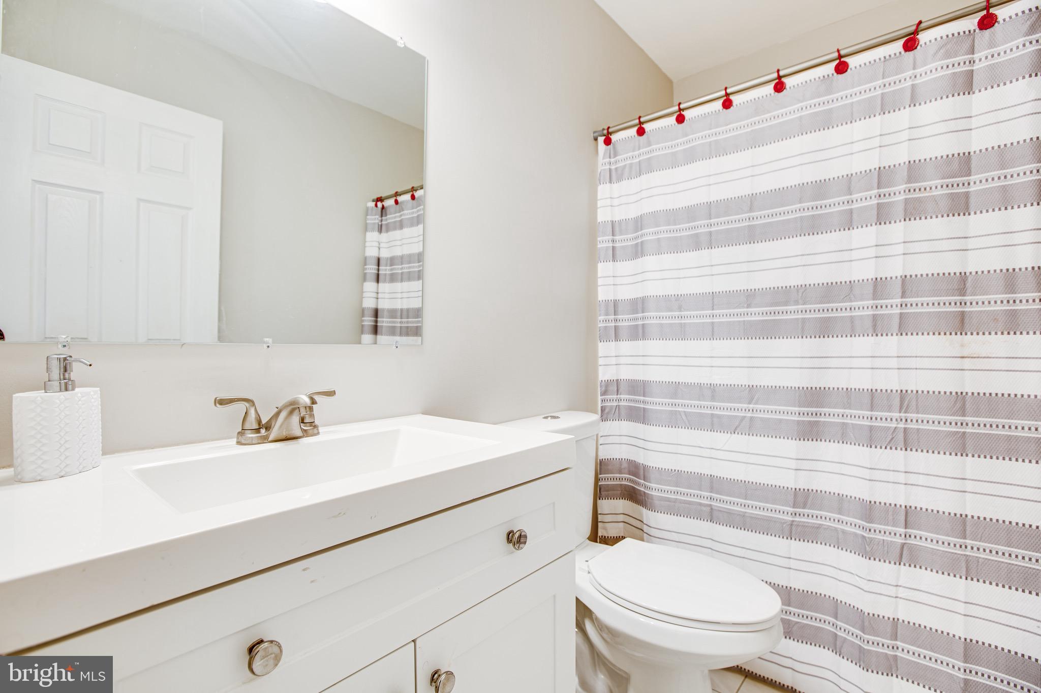 HIGHLANDS OF WARRENTON PHASE 2 - Residential