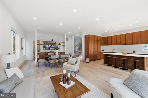 1237 FRANKLIN STREET NE WASHINGTON DC 20017