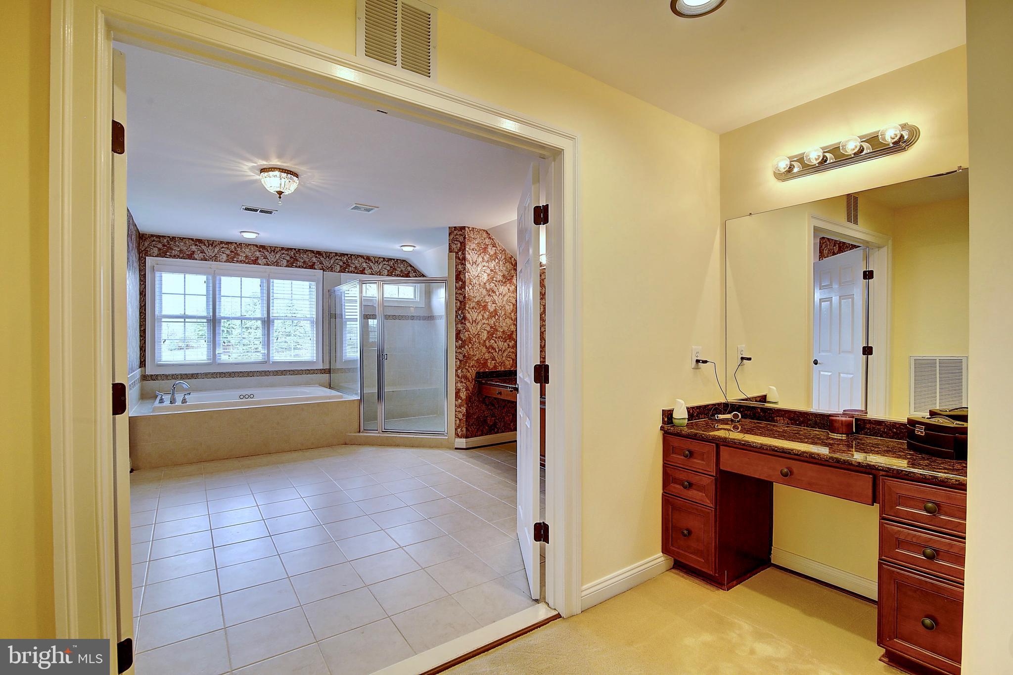 WRIGHT FARM - Residential