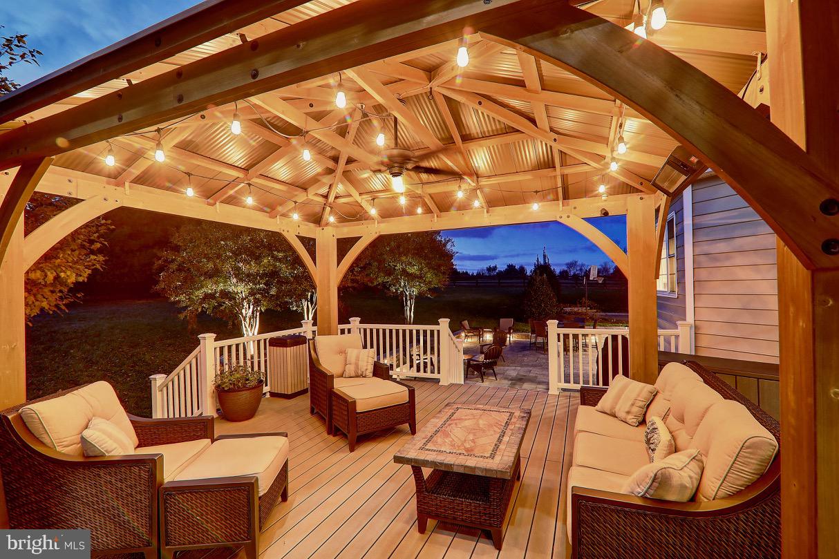 WRIGHT FARM - Residential