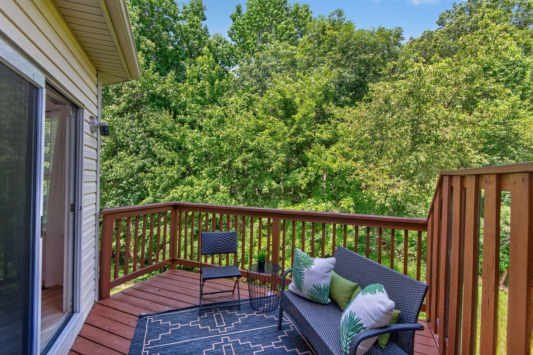 2327 SANDY WALK WAY