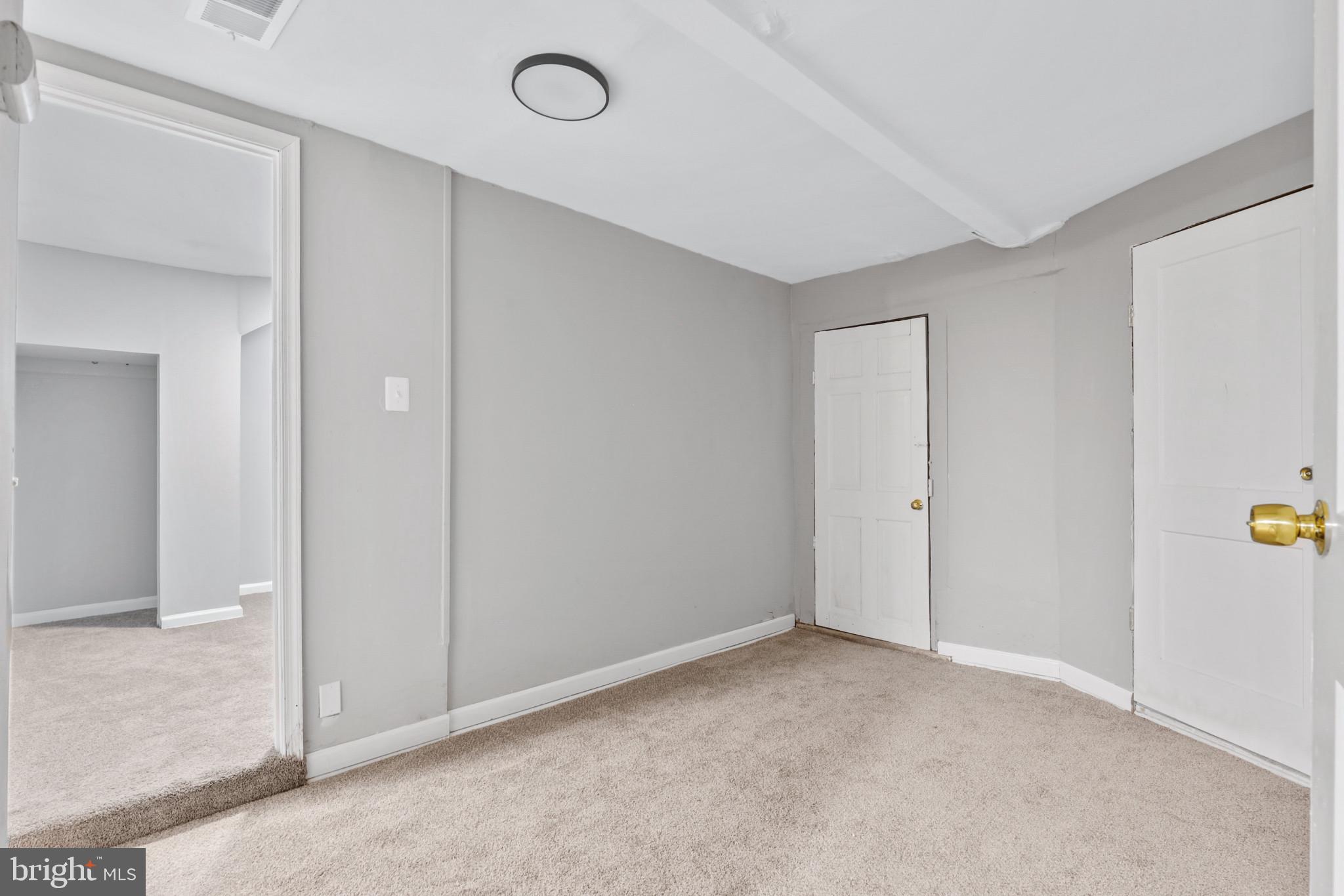 WINDSOR HILLS - Residential