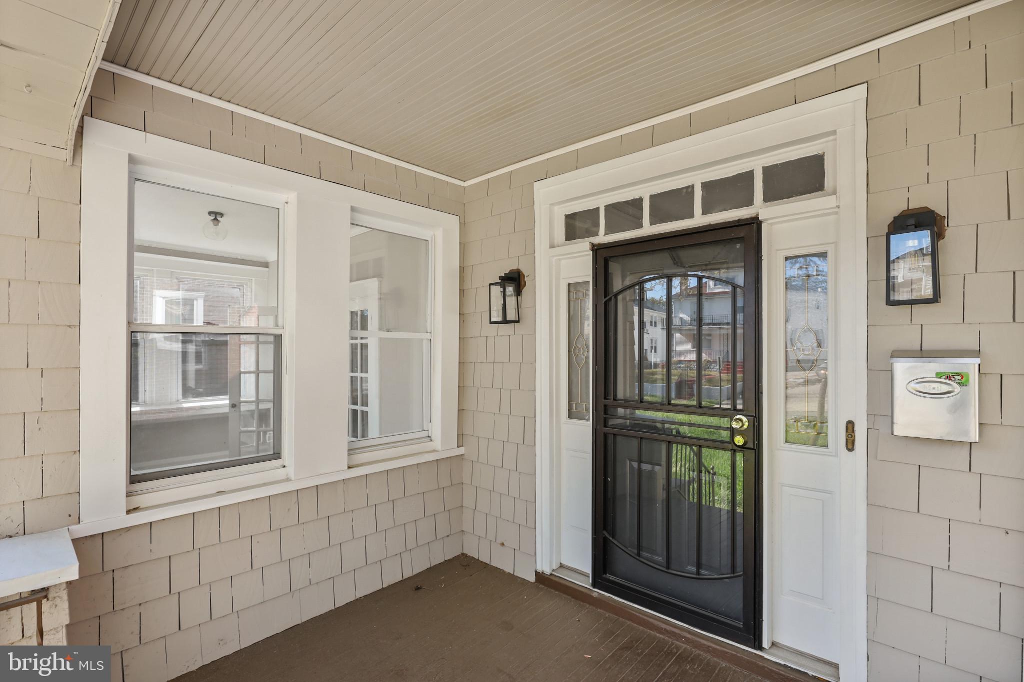 WINDSOR HILLS - Residential