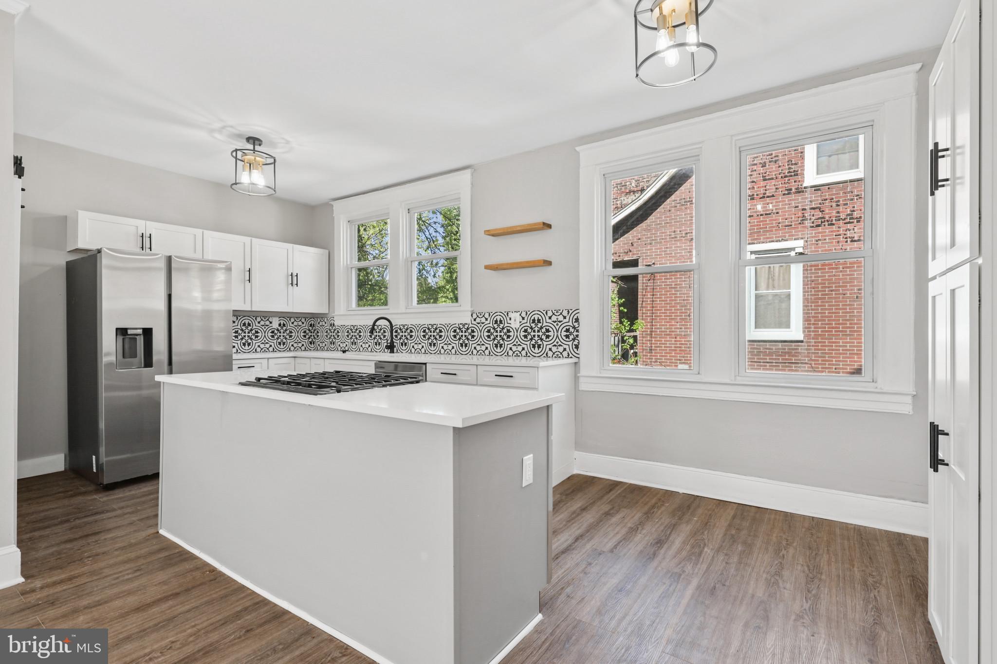 WINDSOR HILLS - Residential