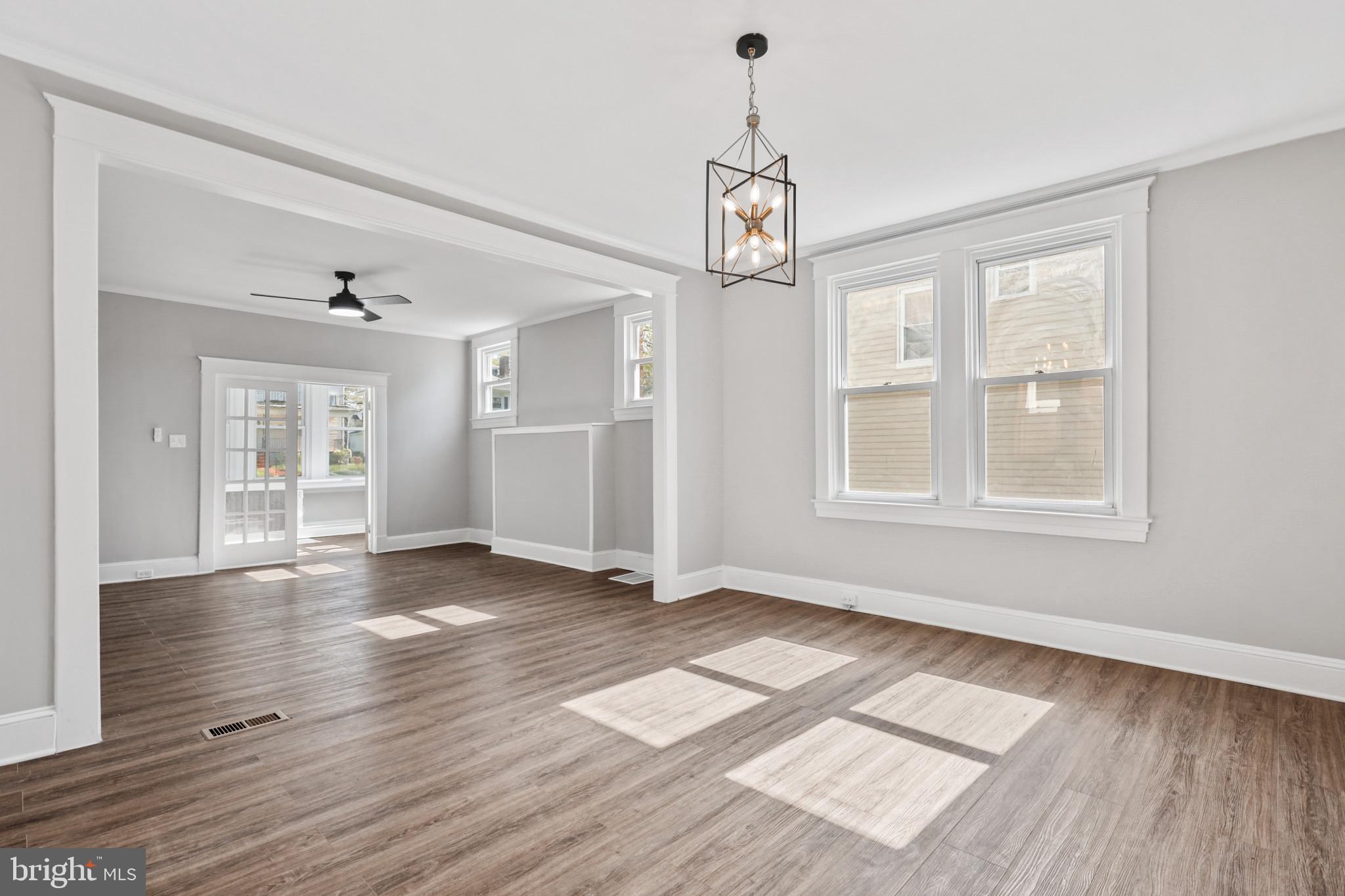 WINDSOR HILLS - Residential