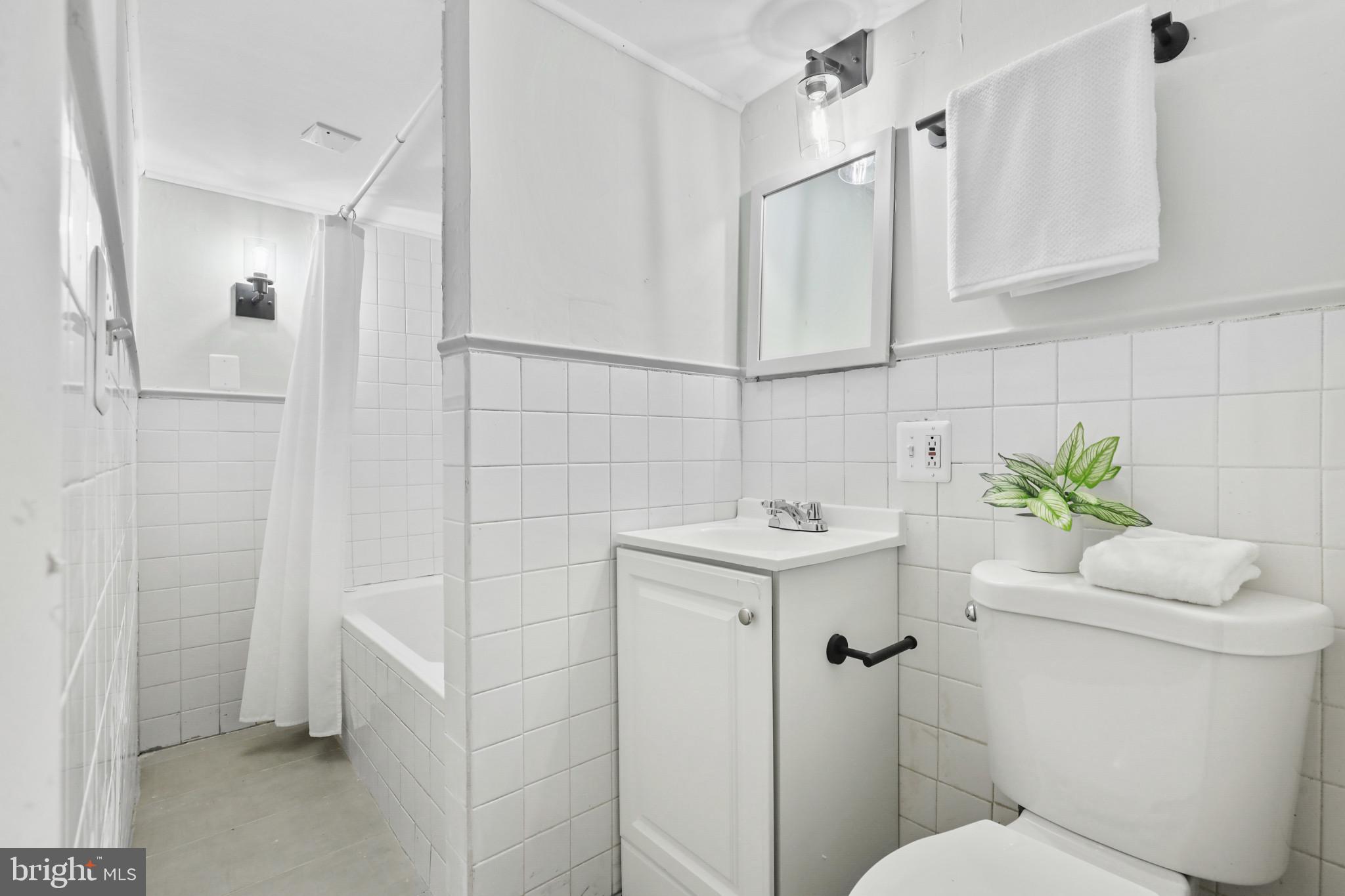 WINDSOR HILLS - Residential