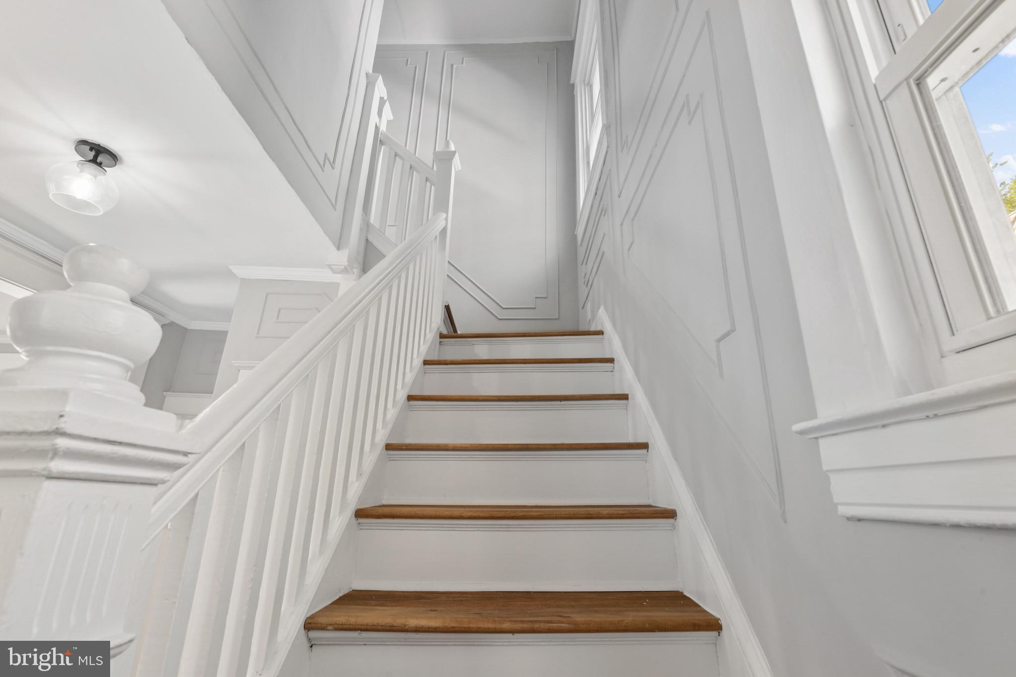 WINDSOR HILLS - Residential