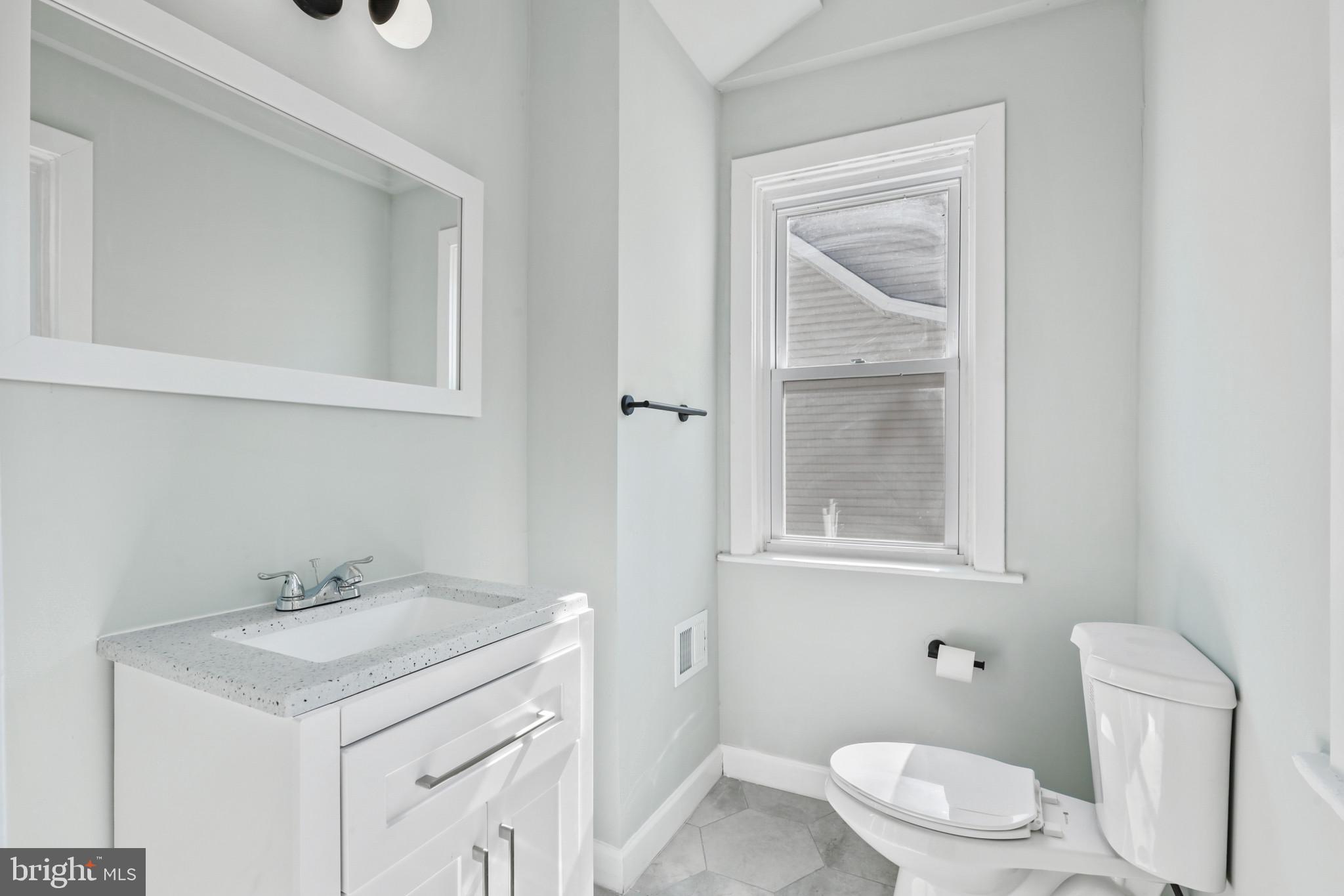 WINDSOR HILLS - Residential