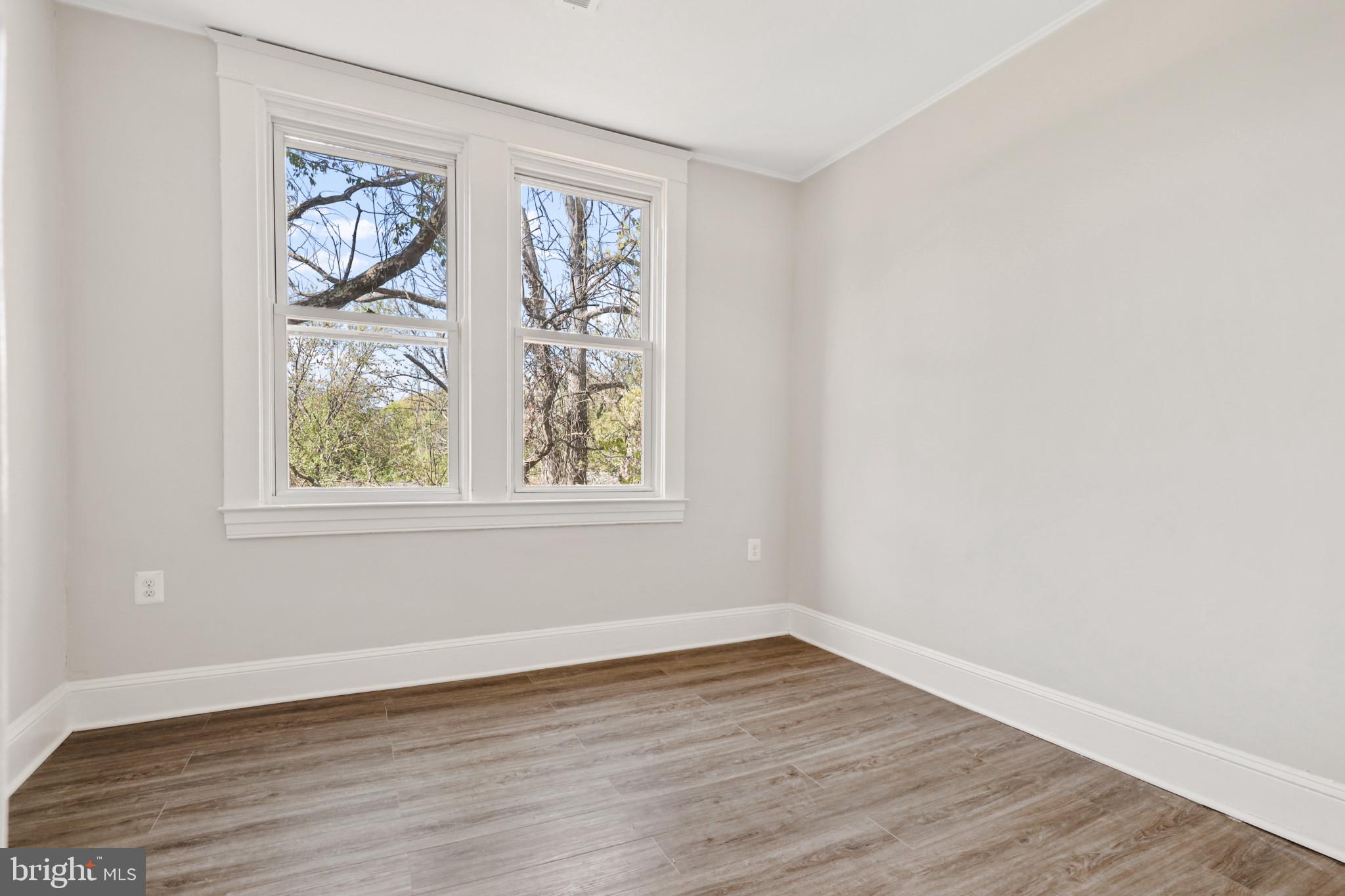 WINDSOR HILLS - Residential