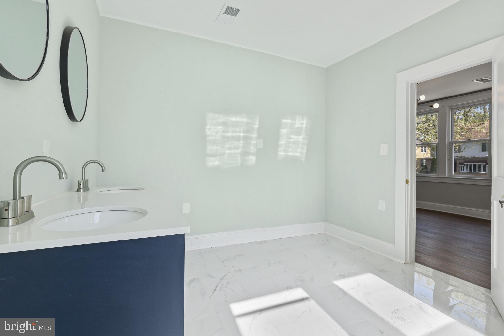 WINDSOR HILLS - Residential