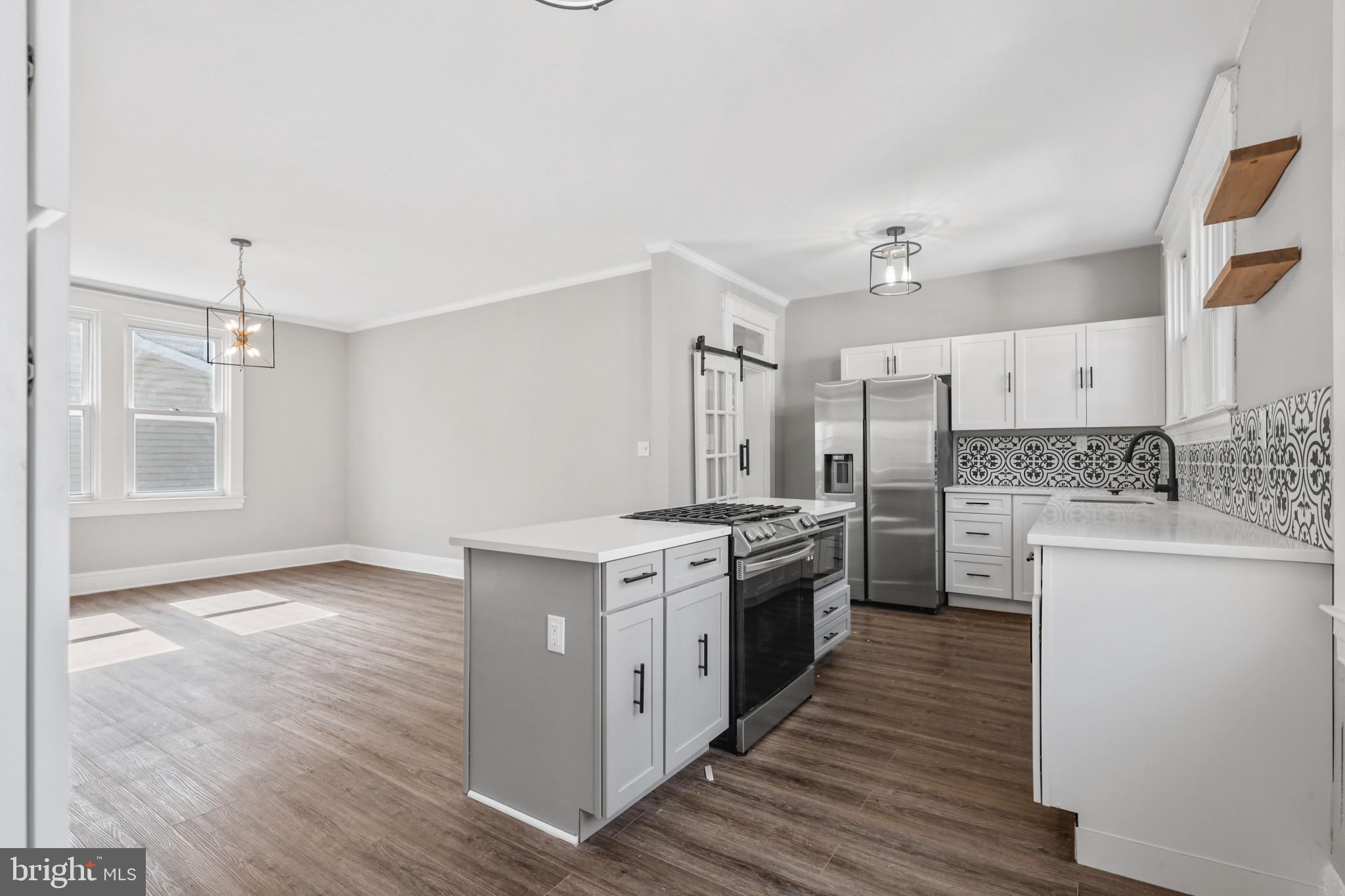 WINDSOR HILLS - Residential