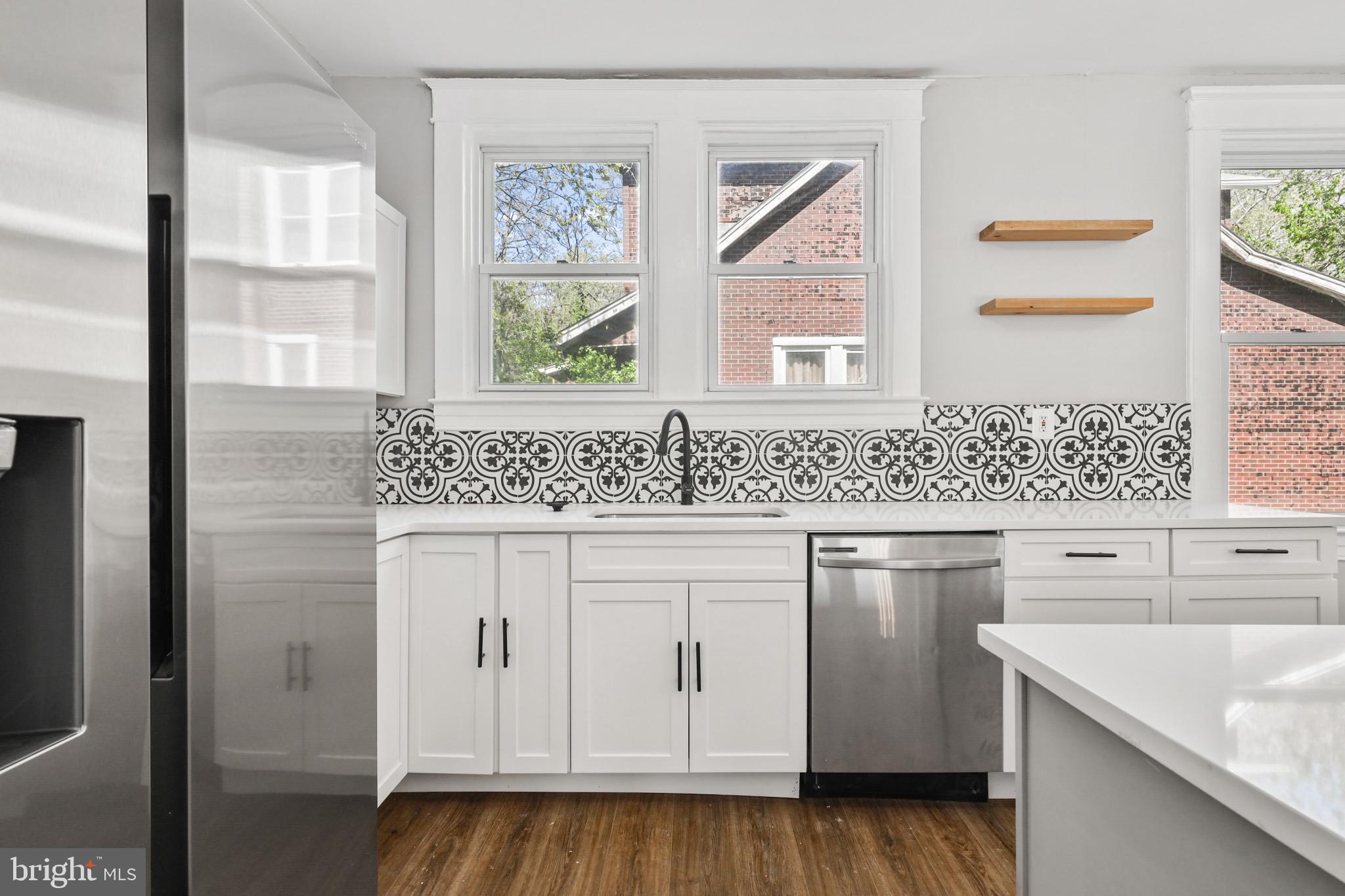 WINDSOR HILLS - Residential