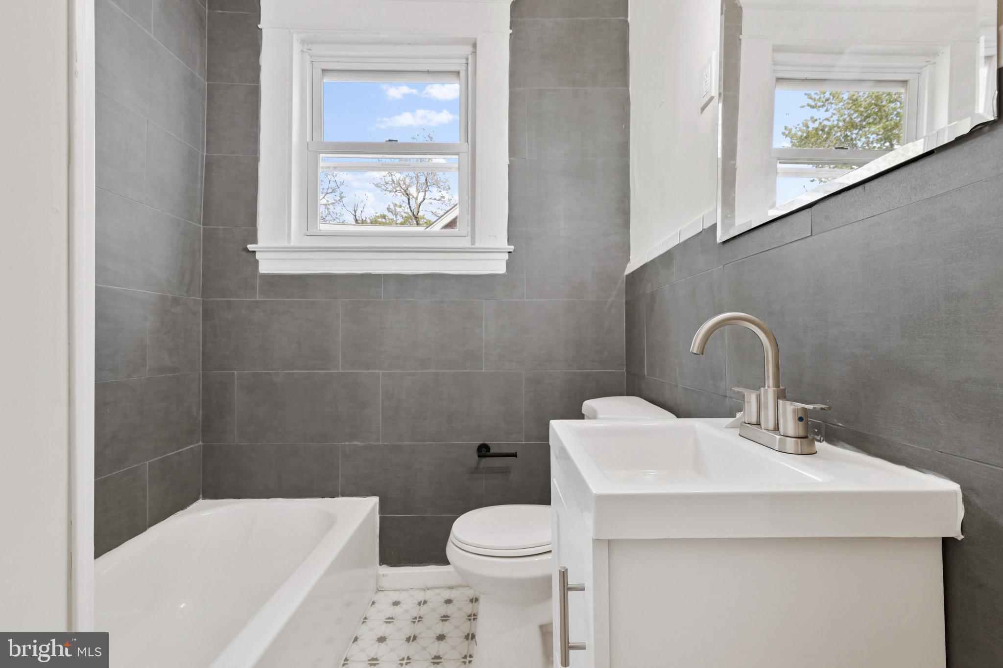 WINDSOR HILLS - Residential